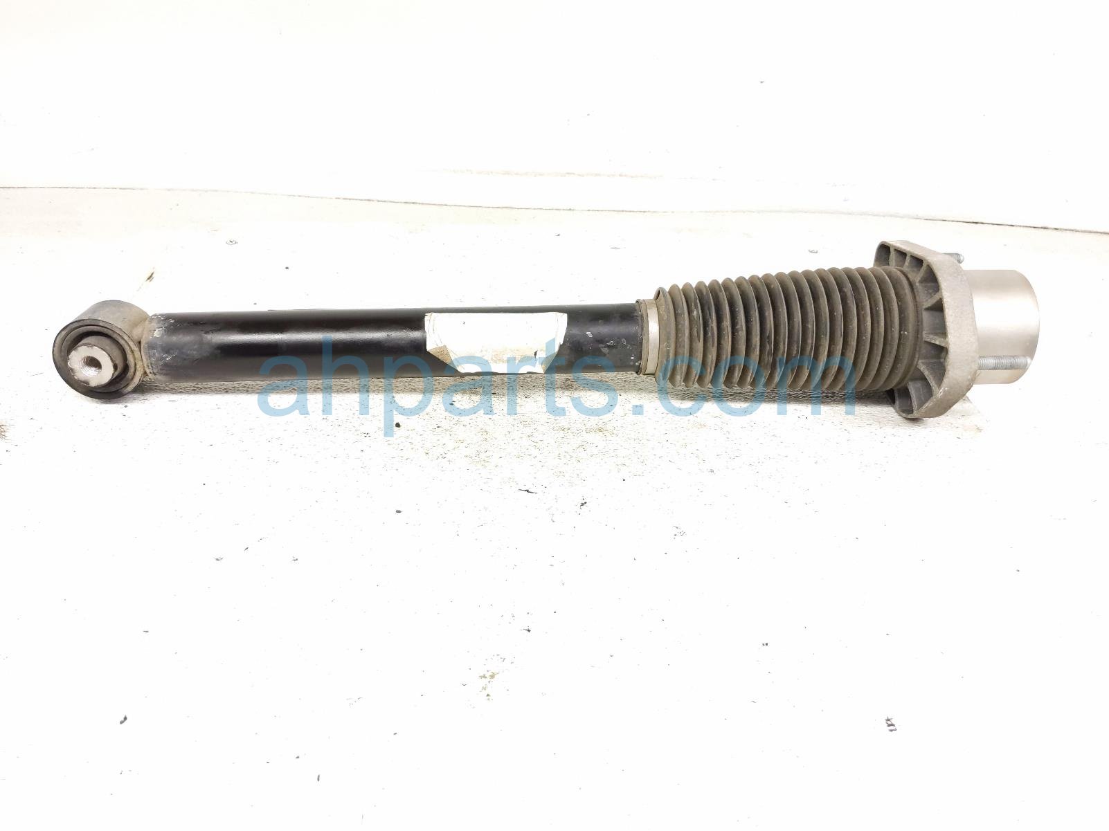 2020 Land Rover Range Rover Sport Strut Spring Rear Passenger Shock Absorber W/o Svr DPLA 18W002 A Replacement 2020 Land Rover Range Rover Sport Strut Spring Rear Passenger Shock Absorber W/o Svr DPLA 18W002 A Replacement thumbnail
