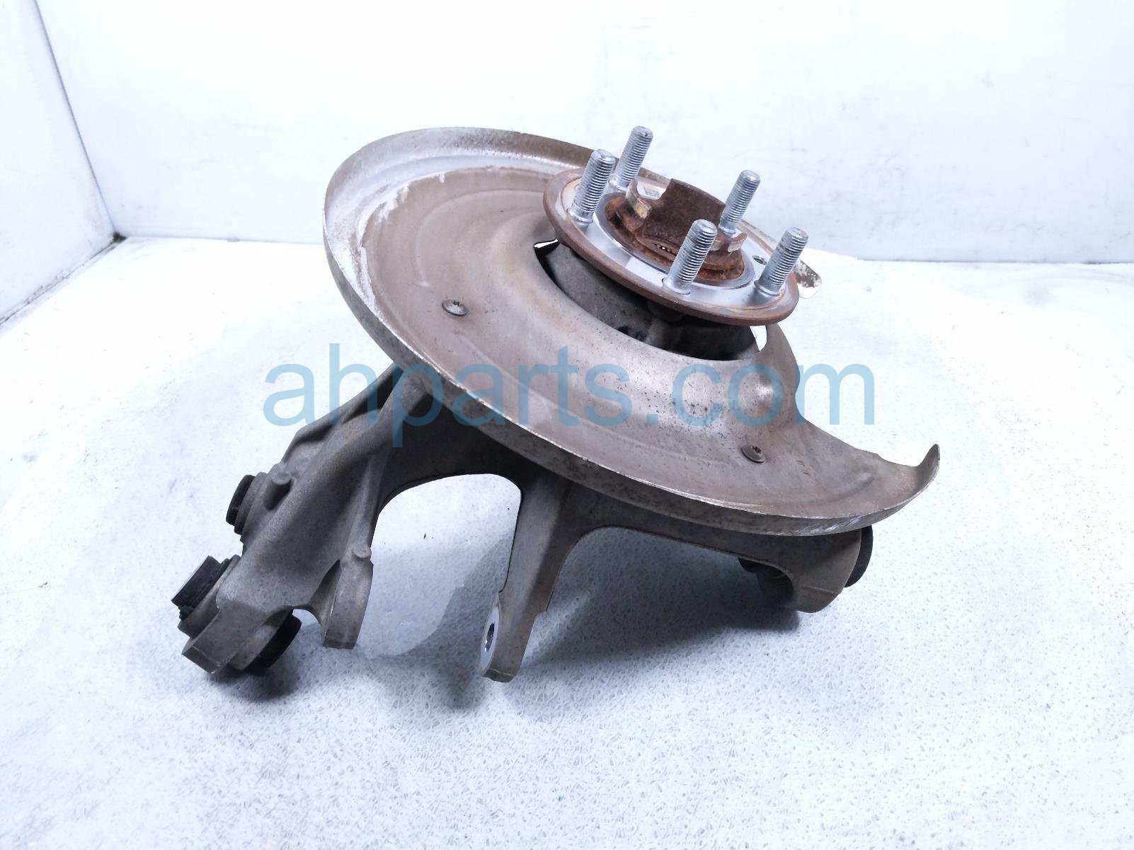 2020 Land Rover Range Rover Sport Axle Stub Rear Driver Spindle Knuckle Hub Awd LR142579 Replacement 2020 Land Rover Range Rover Sport Axle Stub Rear Driver Spindle Knuckle Hub Awd LR142579 Replacement thumbnail
