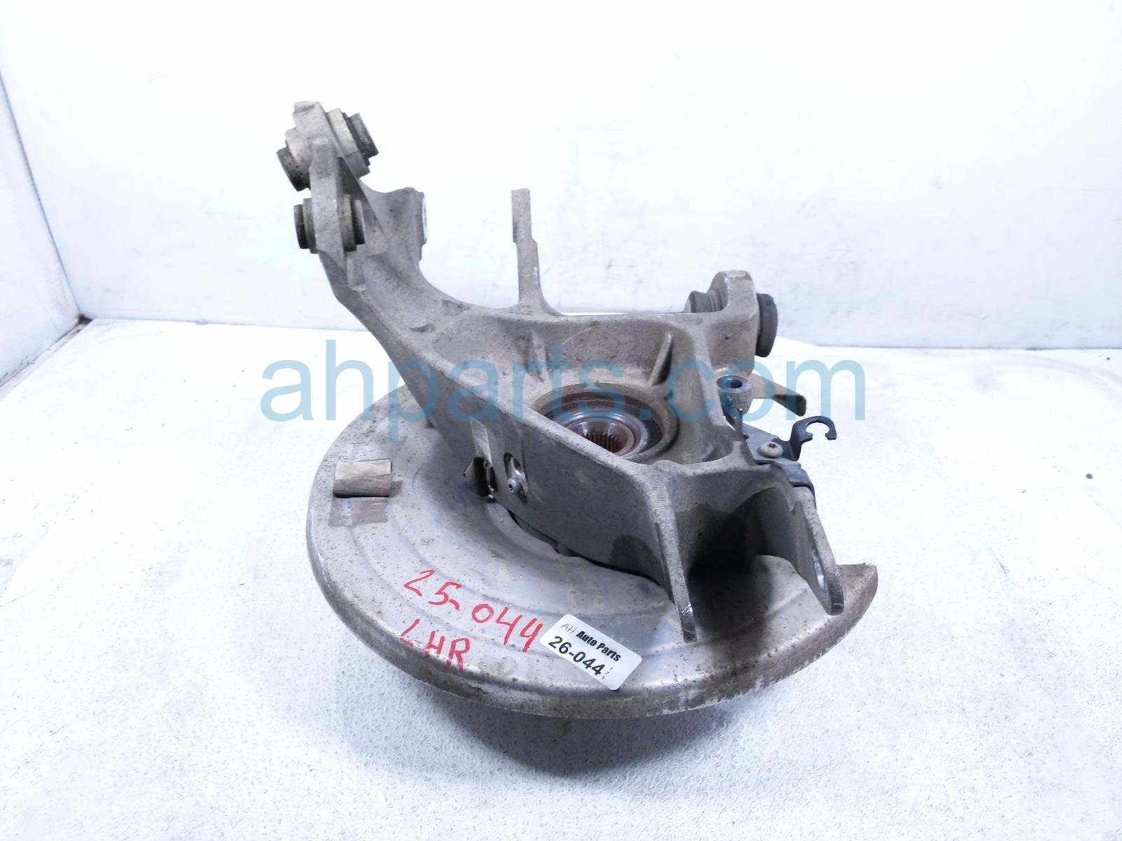 2020 Land Rover Range Rover Sport Axle Stub Rear Driver Spindle Knuckle Hub Awd LR142579 Replacement 2020 Land Rover Range Rover Sport Axle Stub Rear Driver Spindle Knuckle Hub Awd LR142579 Replacement thumbnail