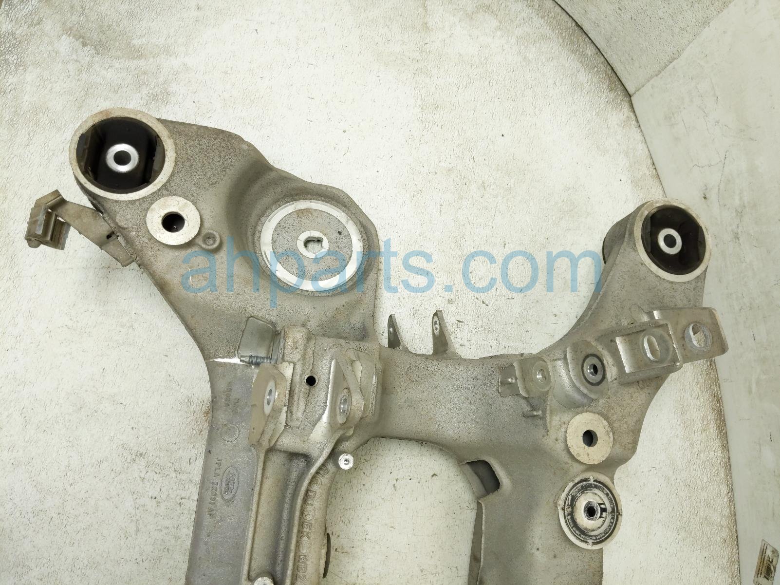 2020 Land Rover Range Rover Sport Crossmember Rear Sub Frame / Cradle LR119671 Replacement 2020 Land Rover Range Rover Sport Crossmember Rear Sub Frame / Cradle LR119671 Replacement thumbnail