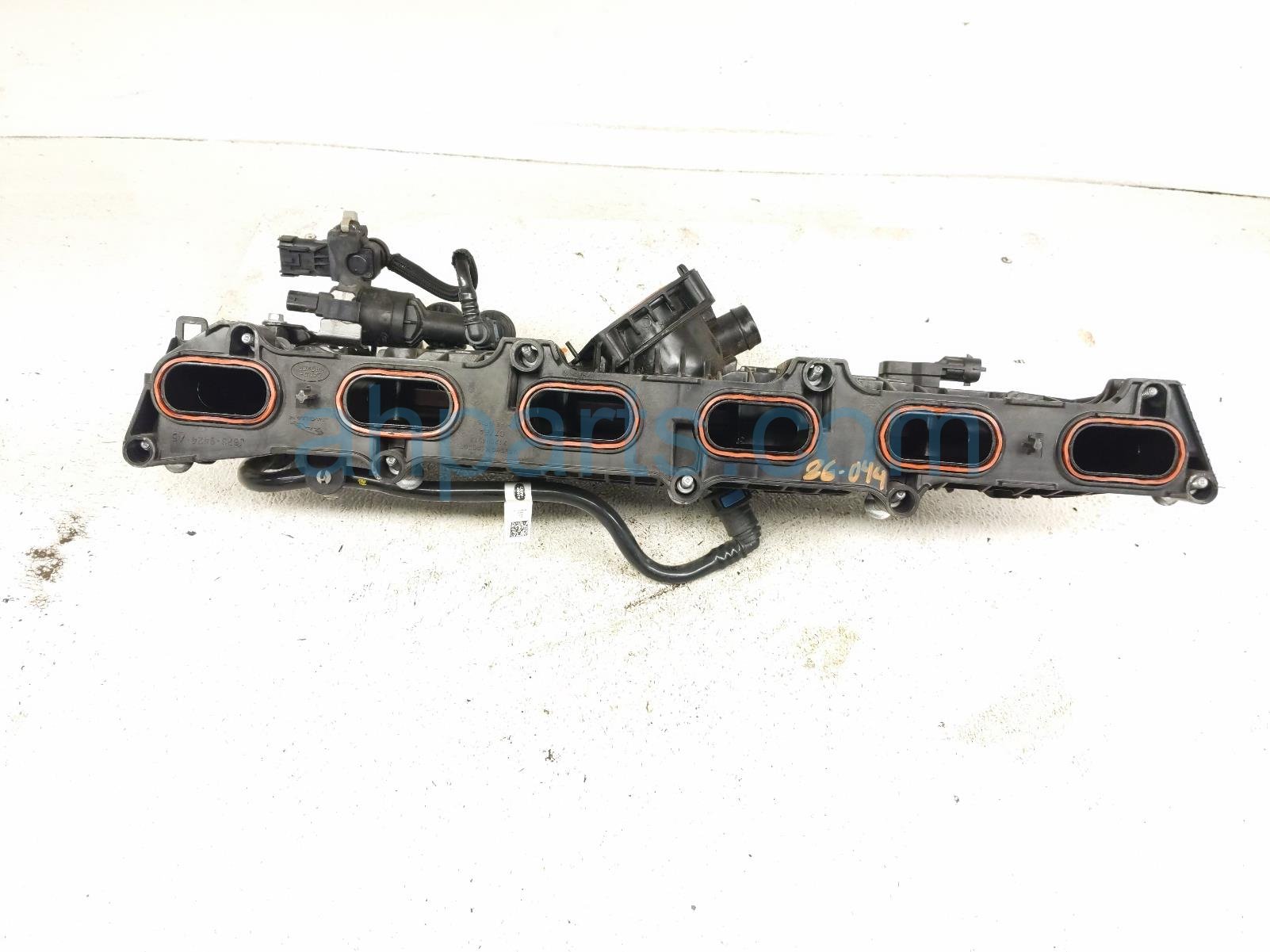 2020 Land Rover Range Rover Sport Intake Manifold LR121255 Replacement 2020 Land Rover Range Rover Sport Intake Manifold LR121255 Replacement thumbnail