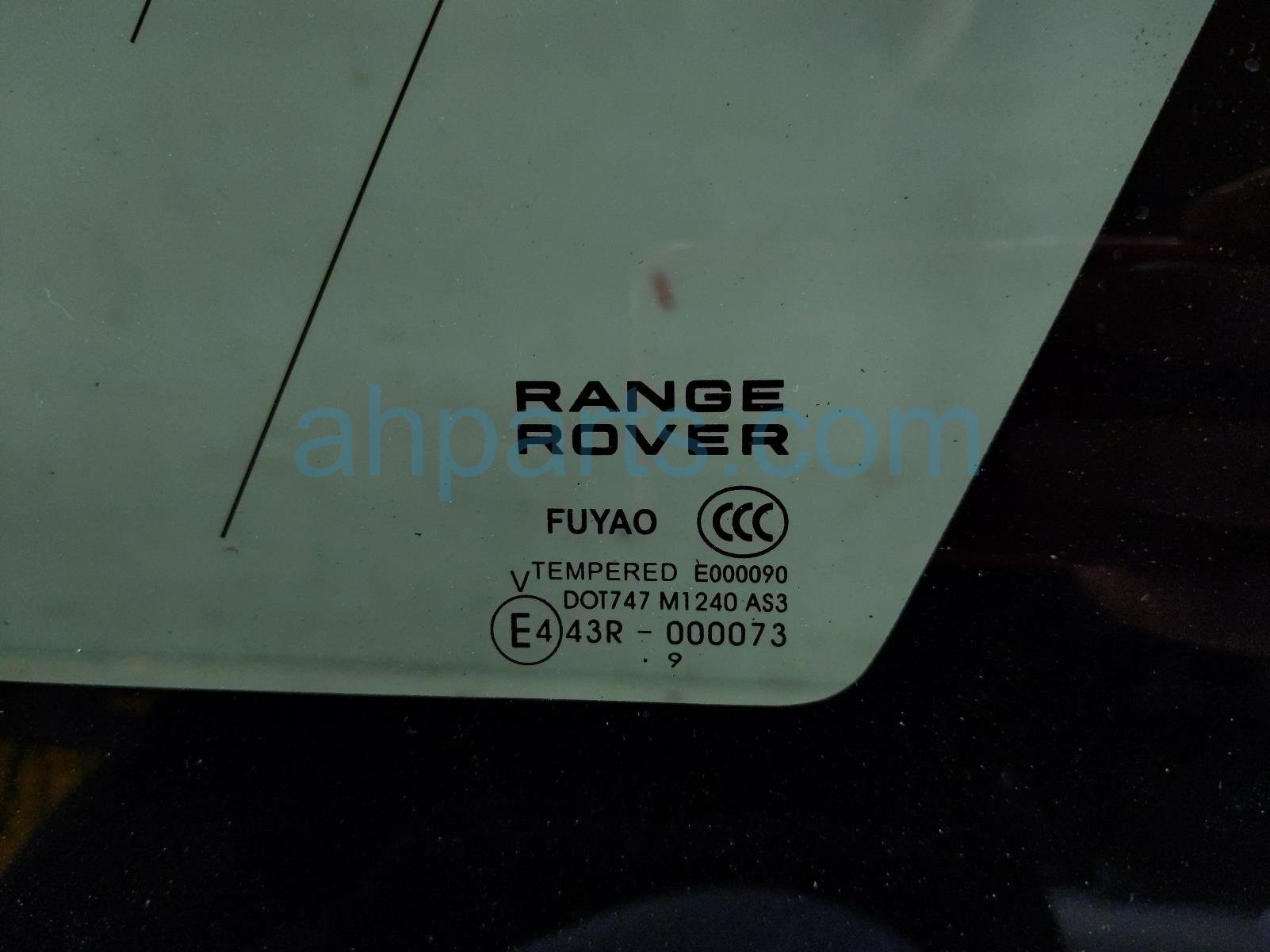 2020 Land Rover Range Rover Sport Passenger Quarter Window Glass LR044116 Replacement 2020 Land Rover Range Rover Sport Passenger Quarter Window Glass LR044116 Replacement thumbnail