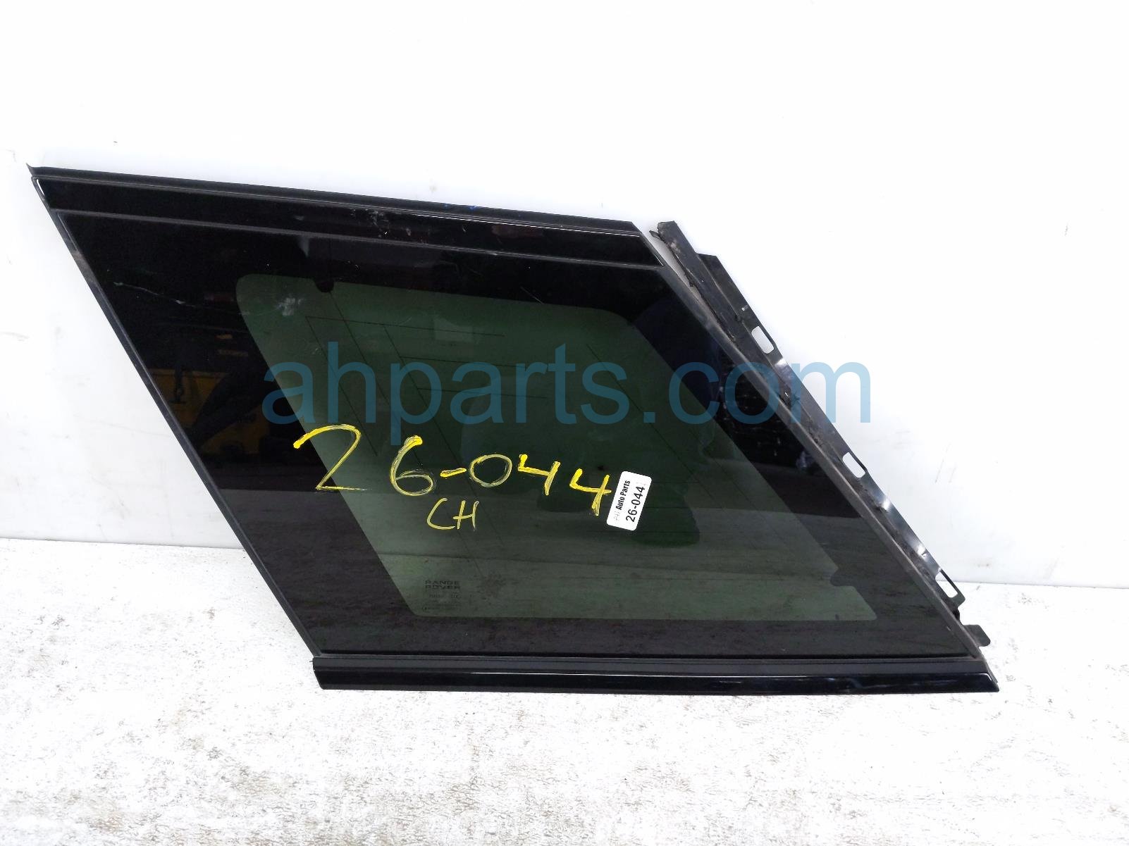 2020 Land Rover Range Rover Sport Driver Quarter Window Glass LR044118 Replacement 2020 Land Rover Range Rover Sport Driver Quarter Window Glass LR044118 Replacement thumbnail