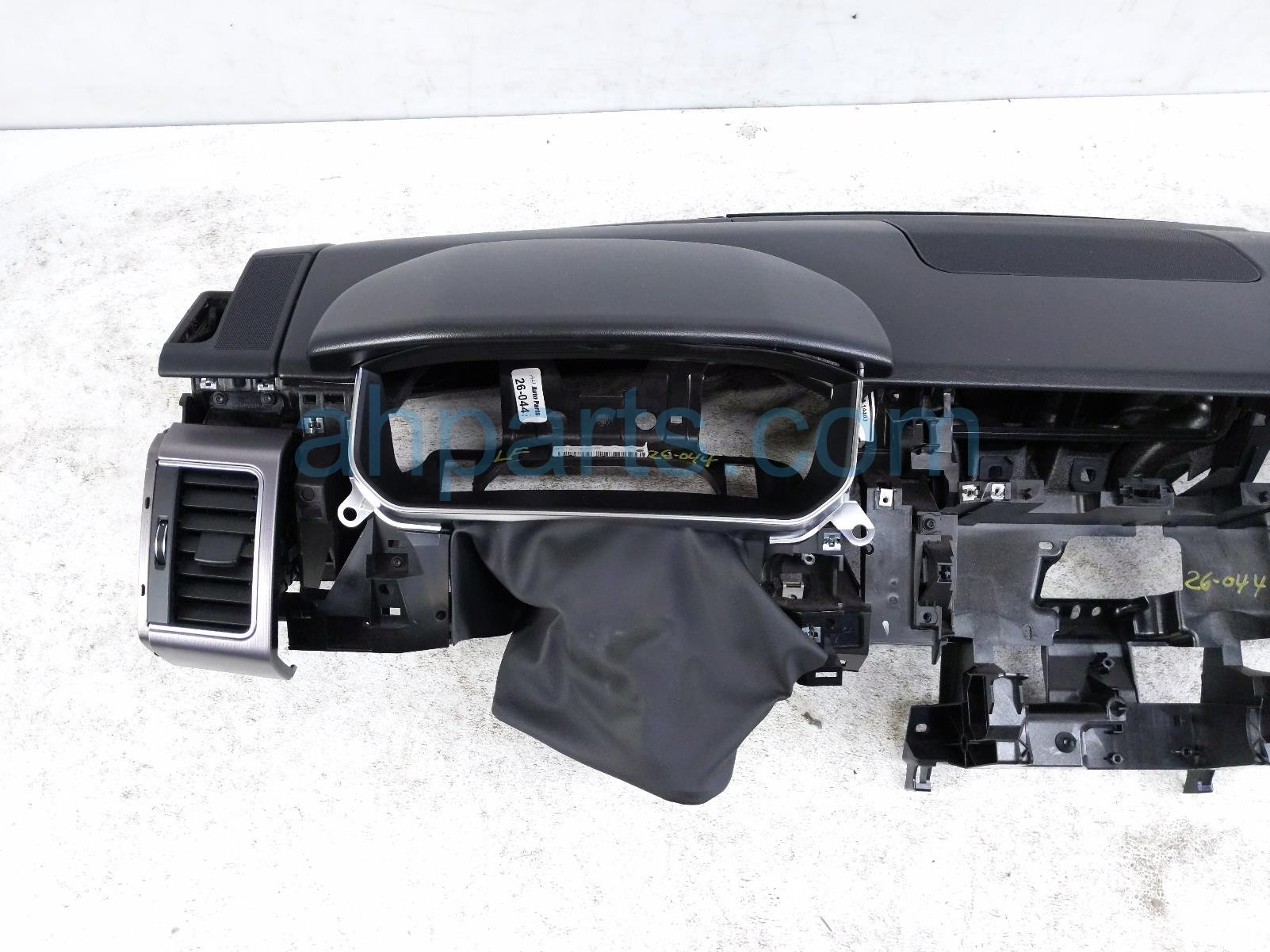 2020 Land Rover Range Rover Sport Dashboard W/ Airbag L4941786 Replacement 2020 Land Rover Range Rover Sport Dashboard W/ Airbag L4941786 Replacement thumbnail