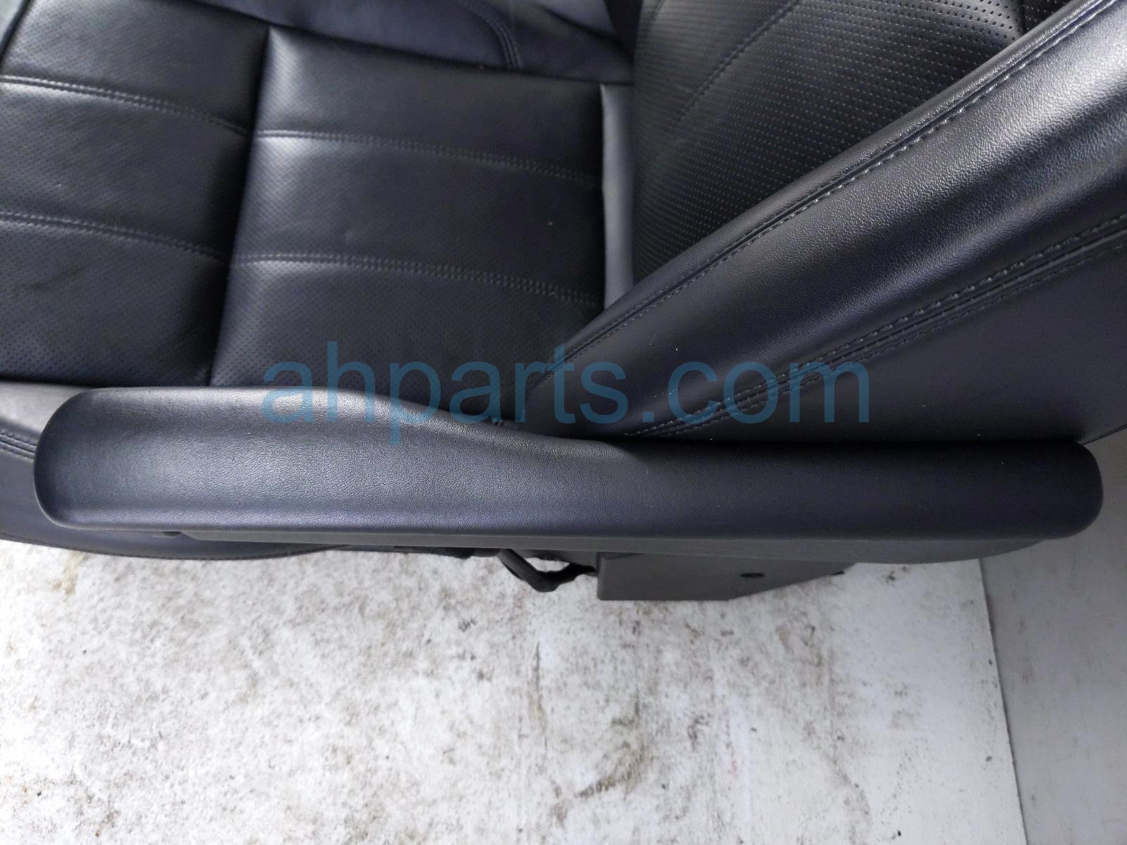 2020 Land Rover Range Rover Sport Front Passenger Seat Black W/ Airbag LR118738 Replacement 2020 Land Rover Range Rover Sport Front Passenger Seat Black W/ Airbag LR118738 Replacement thumbnail