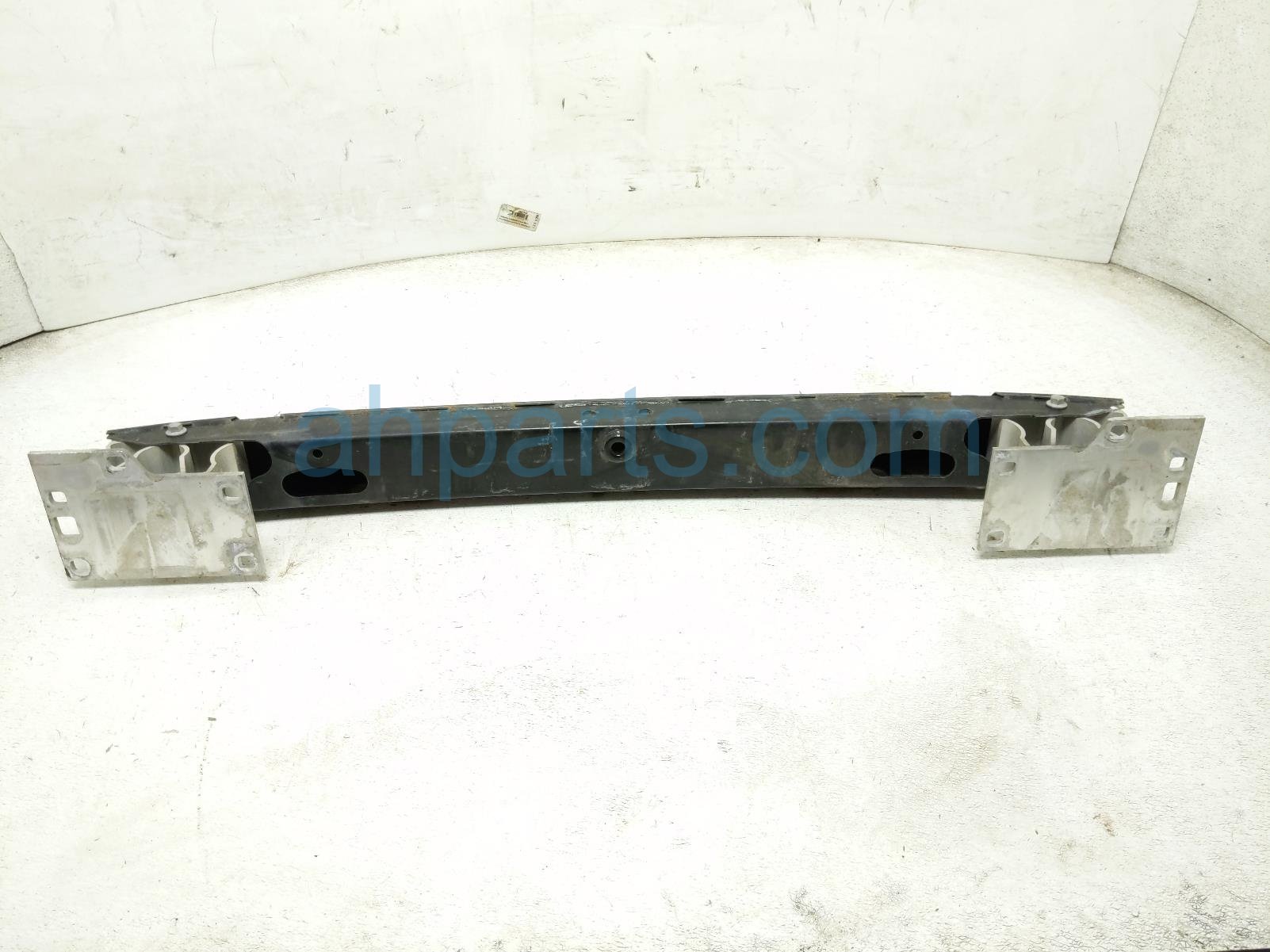 2020 Land Rover Range Rover Sport Beam Rear Bumper Reinforcement Bar DK62 17B892 AG Replacement 2020 Land Rover Range Rover Sport Beam Rear Bumper Reinforcement Bar DK62 17B892 AG Replacement thumbnail