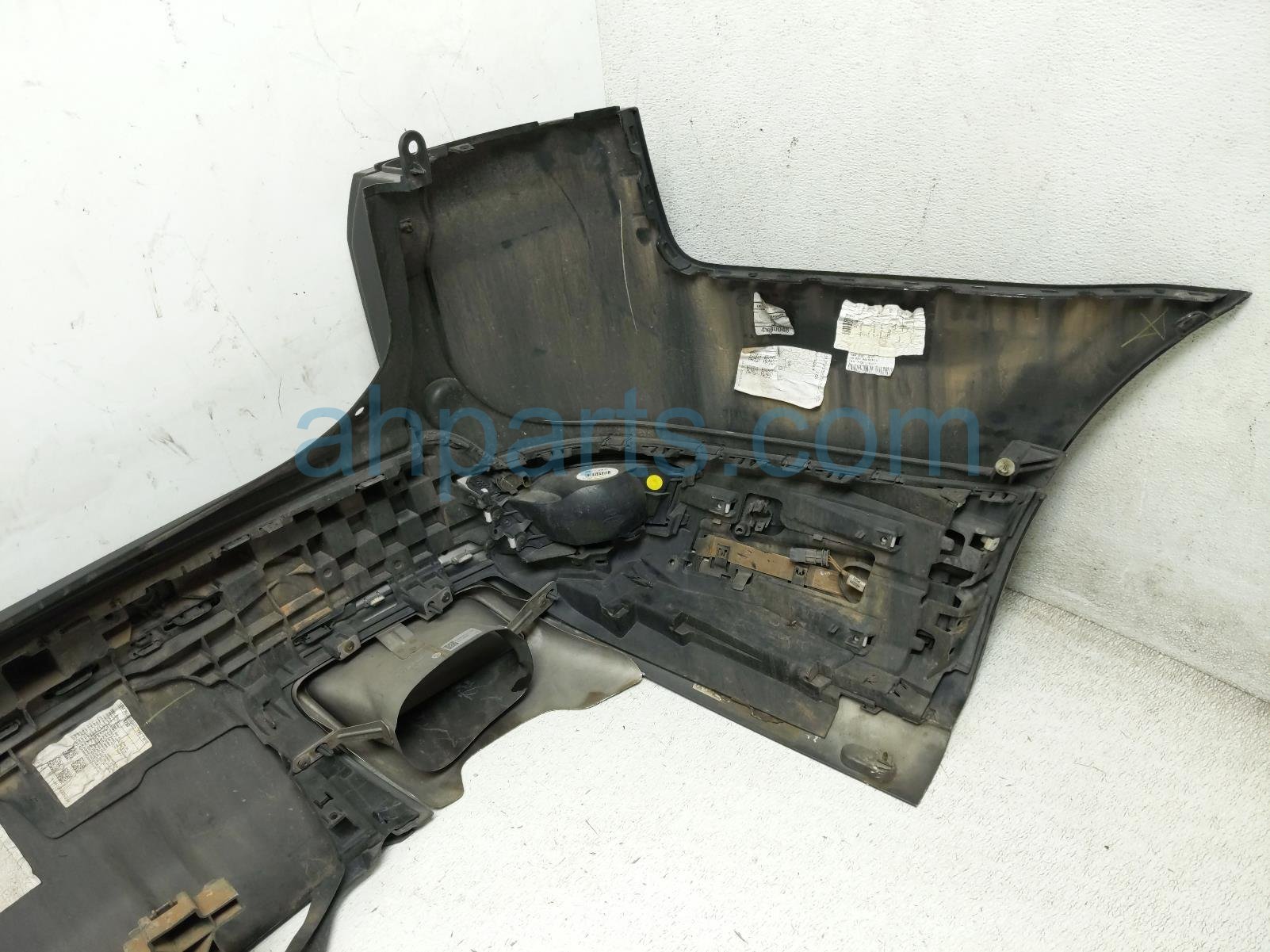 2020 Land Rover Range Rover Sport Rear Bumper Cover Black* LR098889 Replacement 2020 Land Rover Range Rover Sport Rear Bumper Cover Black* LR098889 Replacement thumbnail