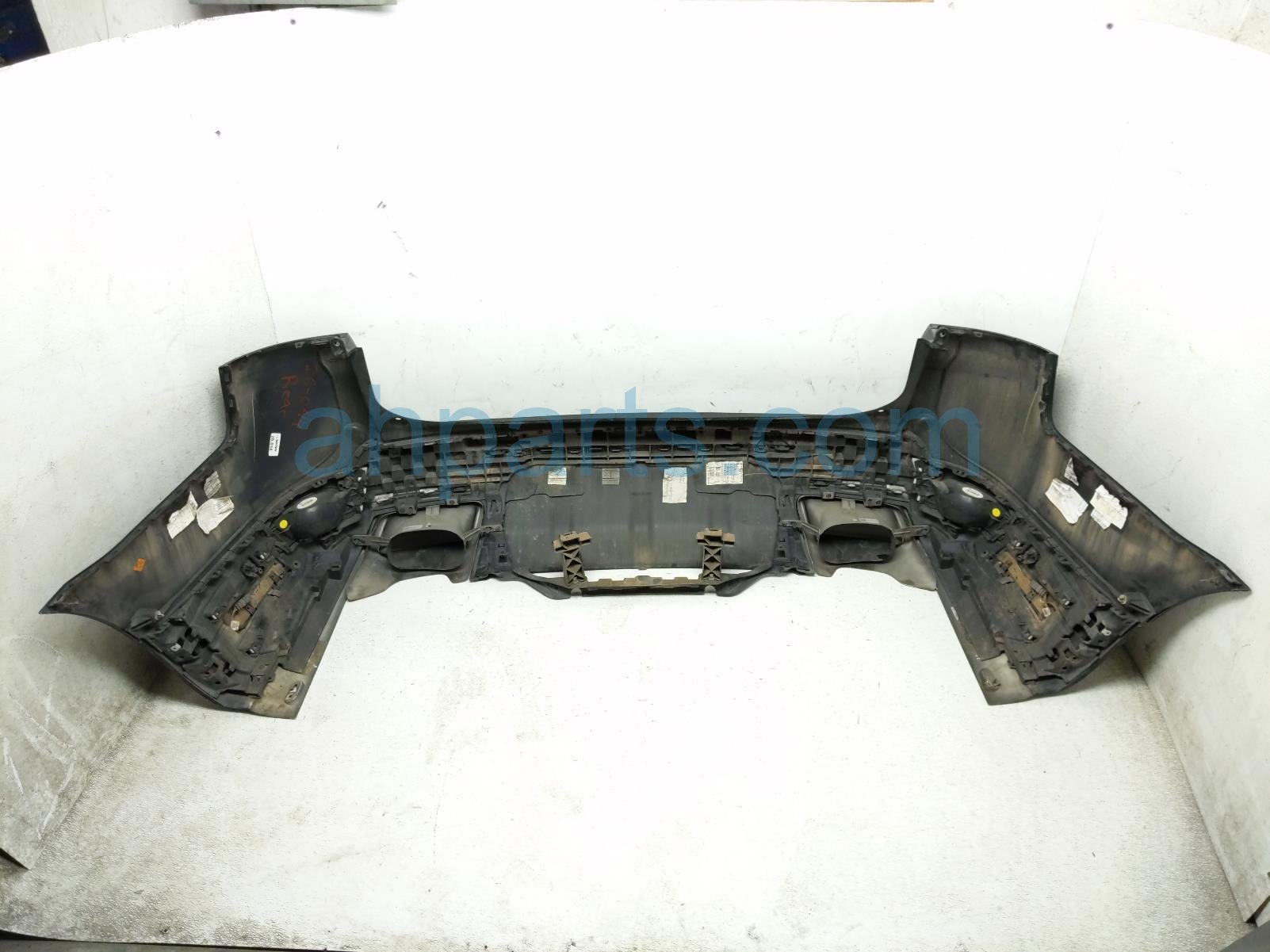 2020 Land Rover Range Rover Sport Rear Bumper Cover Black* LR098889 Replacement 2020 Land Rover Range Rover Sport Rear Bumper Cover Black* LR098889 Replacement thumbnail