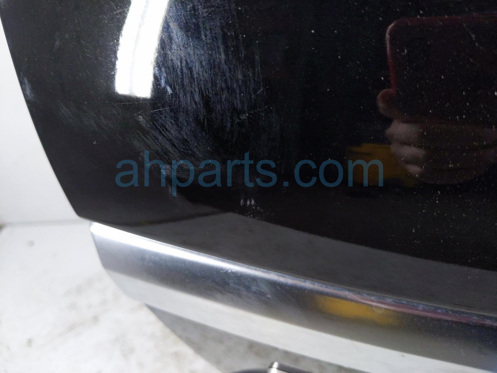 2020 Land Rover Range Rover Sport Deck Trunk Lid Lift Gate / Tail Gate Black LR181165 Replacement 2020 Land Rover Range Rover Sport Deck Trunk Lid Lift Gate / Tail Gate Black LR181165 Replacement thumbnail
