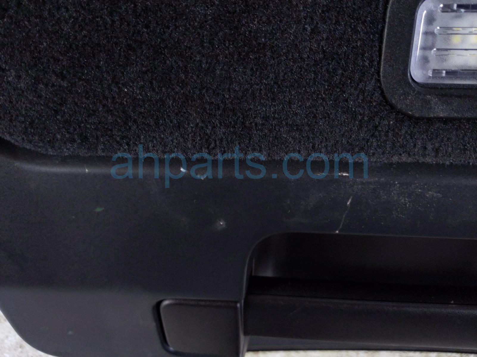 2020 Land Rover Range Rover Sport Deck Trunk Lid Lift Gate / Tail Gate Black LR181165 Replacement 2020 Land Rover Range Rover Sport Deck Trunk Lid Lift Gate / Tail Gate Black LR181165 Replacement thumbnail