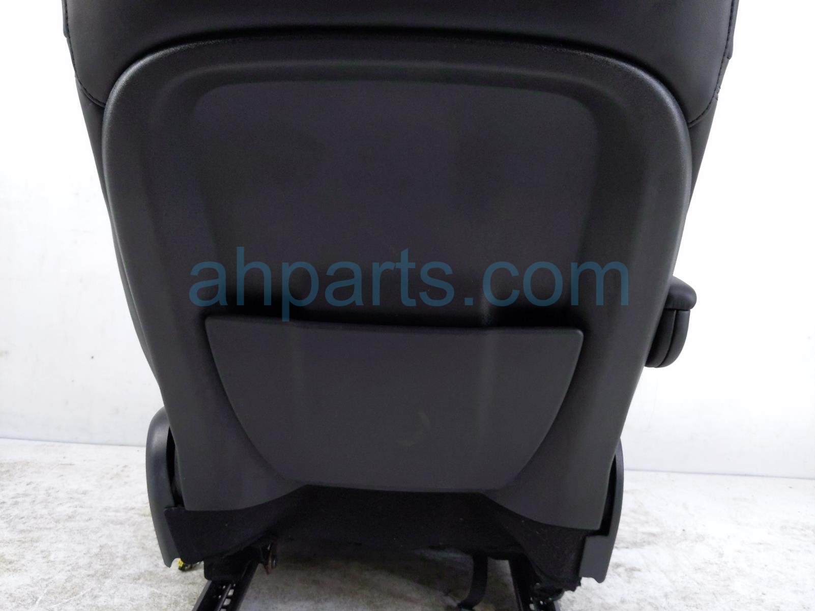 2020 Land Rover Range Rover Sport Front Driver Seat Black W/ Airbag LR118738 Replacement 2020 Land Rover Range Rover Sport Front Driver Seat Black W/ Airbag LR118738 Replacement thumbnail