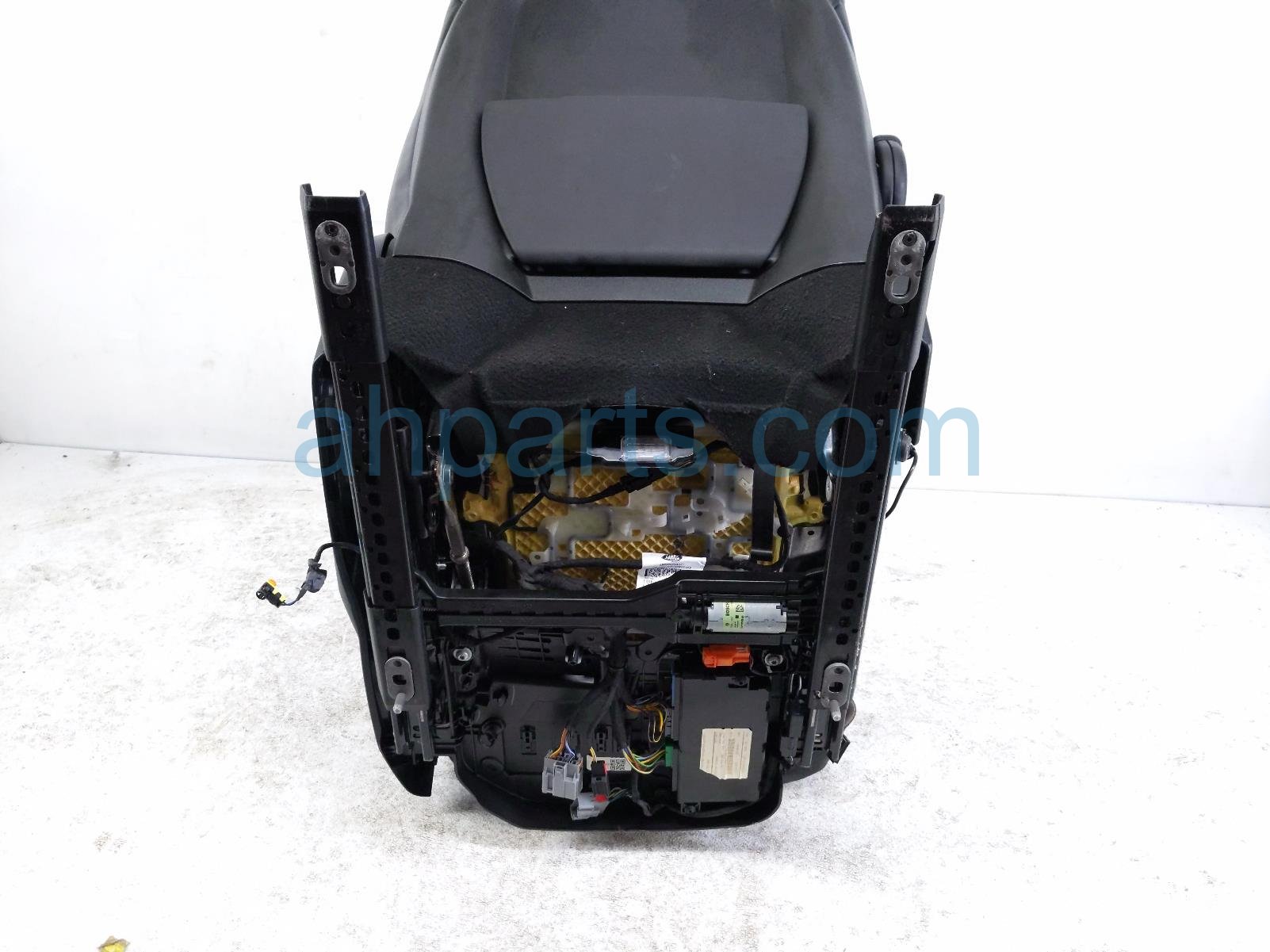 2020 Land Rover Range Rover Sport Front Driver Seat Black W/ Airbag LR118738 Replacement 2020 Land Rover Range Rover Sport Front Driver Seat Black W/ Airbag LR118738 Replacement thumbnail