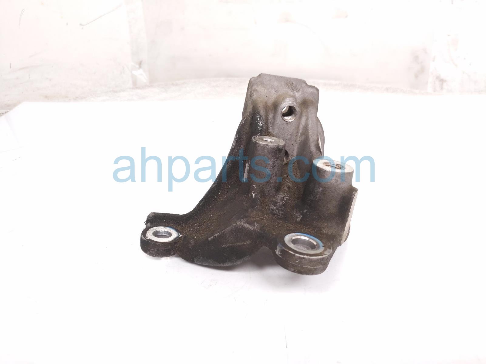 2015 Acura TLX Engine/motor Passenger Engine Mount Bracket 3.5l Fwd 50290 T2F A01 Replacement 2015 Acura TLX Engine/motor Passenger Engine Mount Bracket 3.5l Fwd 50290 T2F A01 Replacement thumbnail