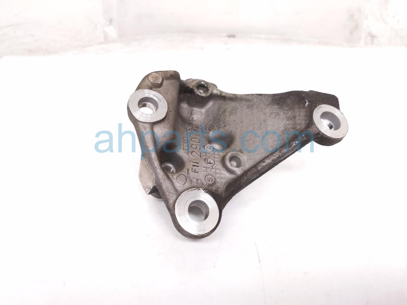 2015 Acura TLX Engine/motor Passenger Engine Mount Bracket 3.5l Fwd 50290 T2F A01 Replacement 2015 Acura TLX Engine/motor Passenger Engine Mount Bracket 3.5l Fwd 50290 T2F A01 Replacement thumbnail