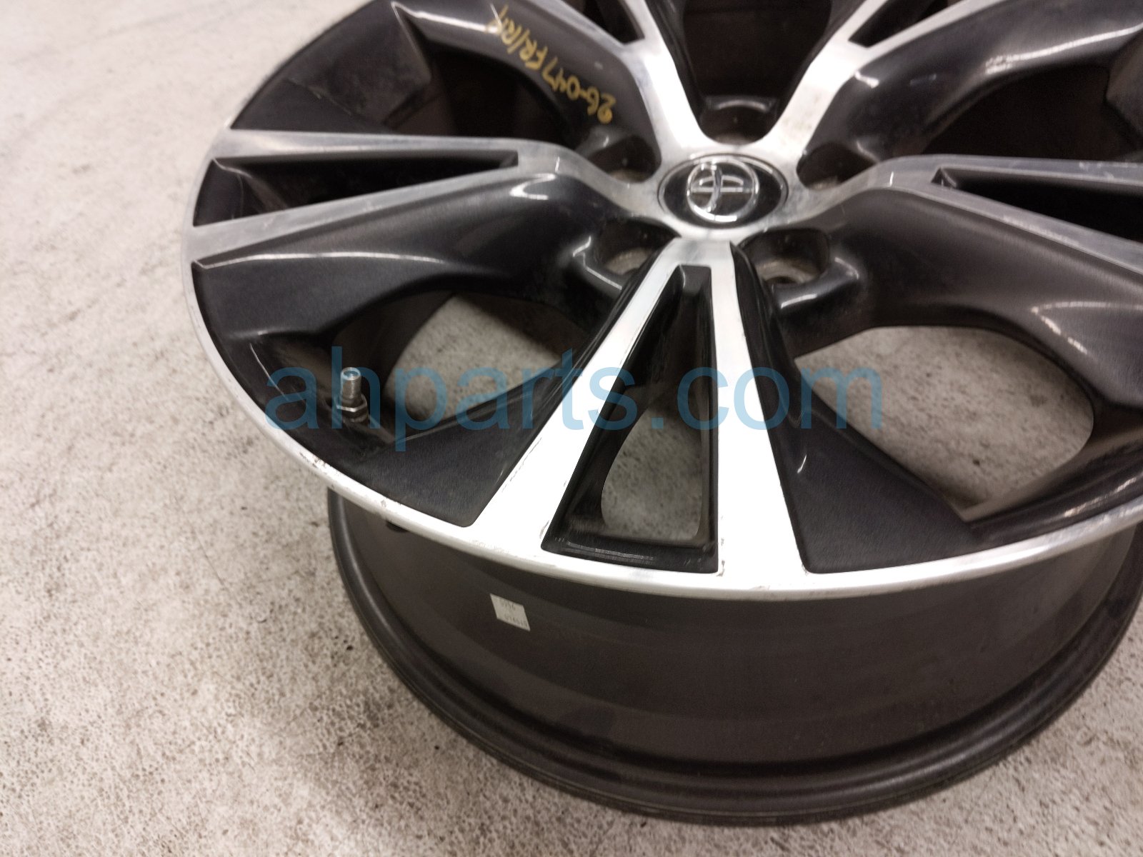 2019 Toyota Highlander Front Passenger Wheel / Rim 42611 0E440 Replacement 2019 Toyota Highlander Front Passenger Wheel / Rim 42611 0E440 Replacement thumbnail