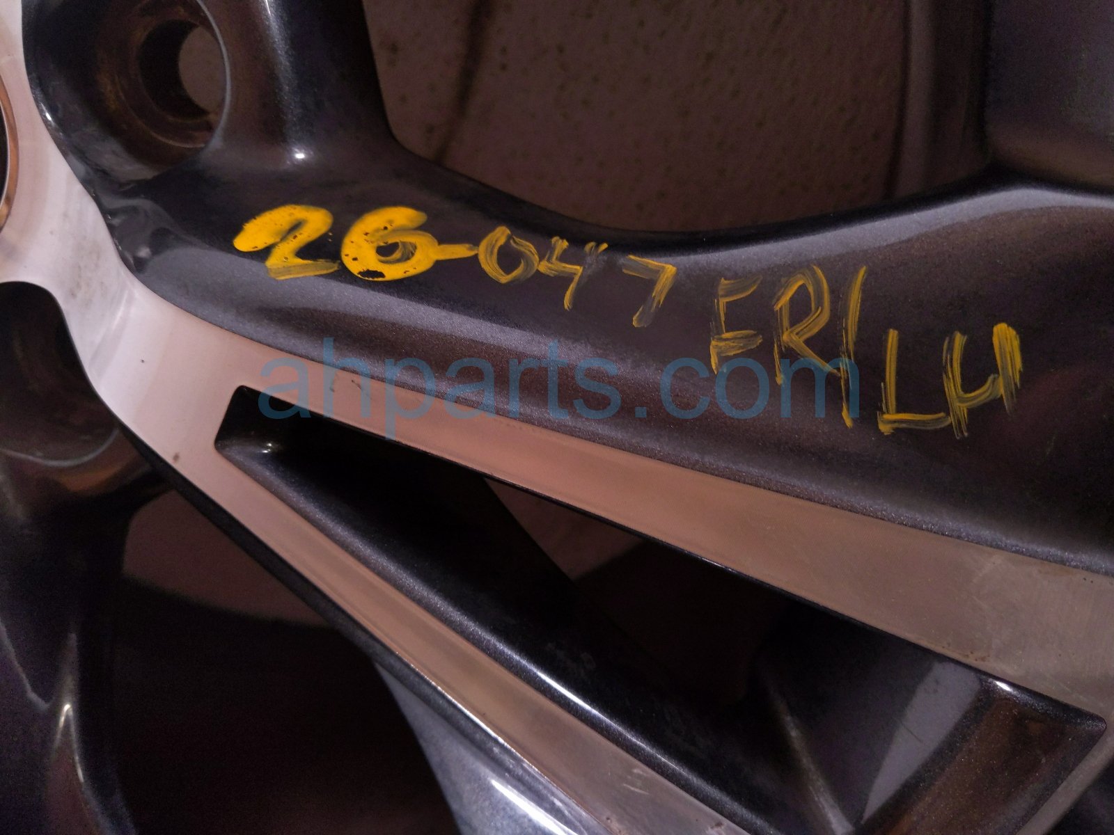 2019 Toyota Highlander Front Driver Wheel / Rim 42611 0E440 Replacement 2019 Toyota Highlander Front Driver Wheel / Rim 42611 0E440 Replacement thumbnail