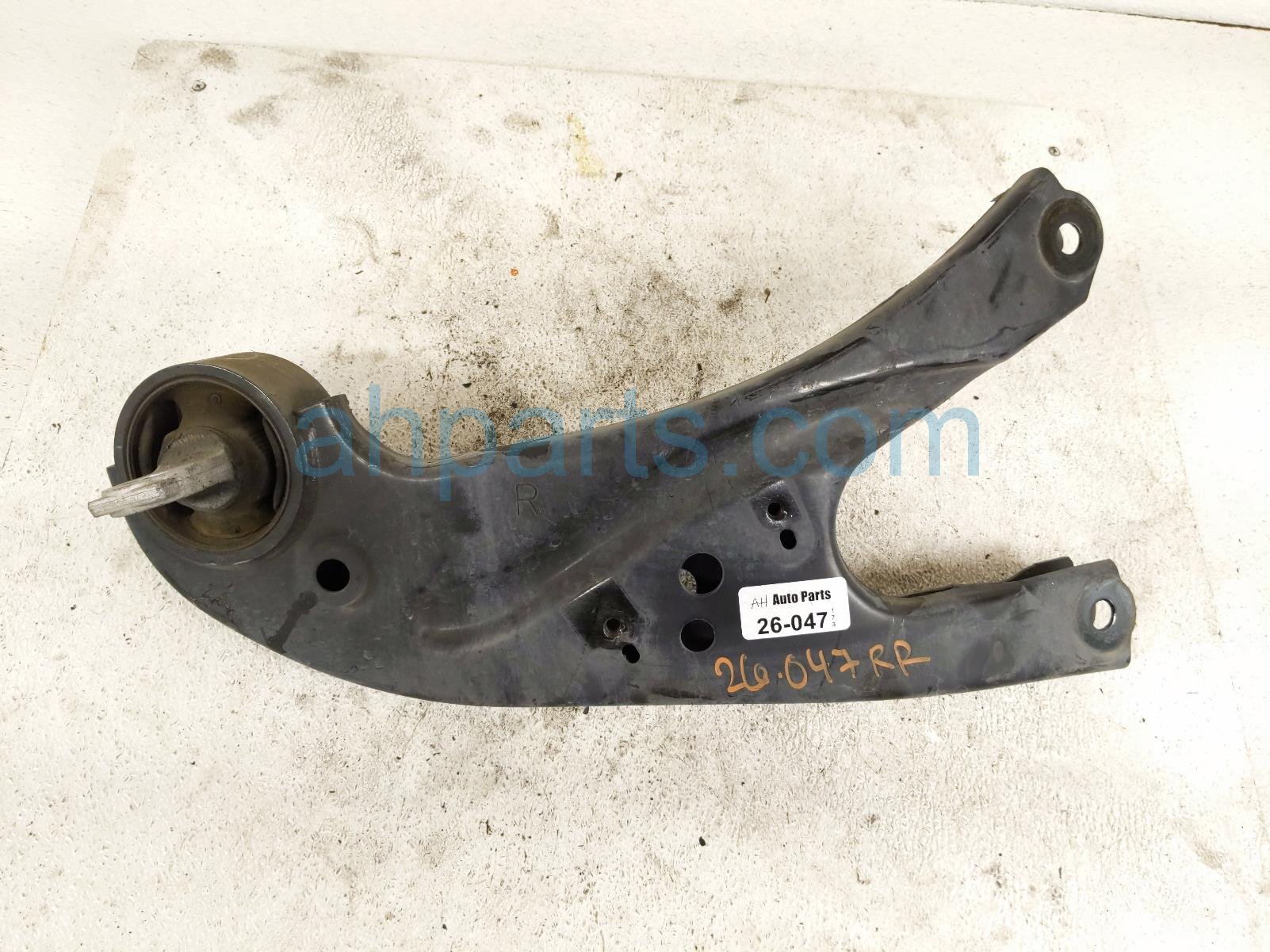 Toyota RR/RH TRAILING LOWER CONTROL ARM