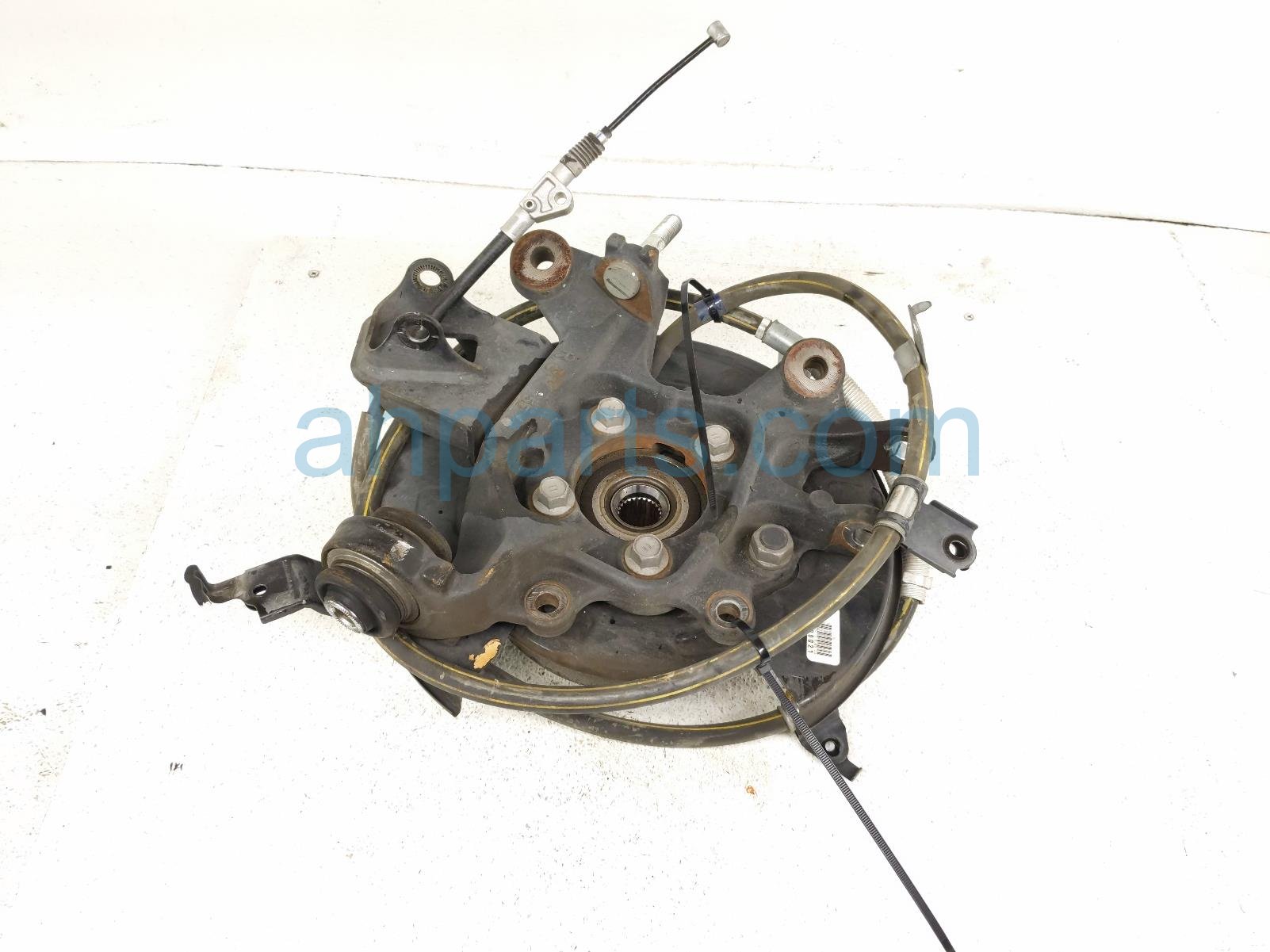 Toyota RR/RH SPINDLE KNUCKLE HUB - AWD