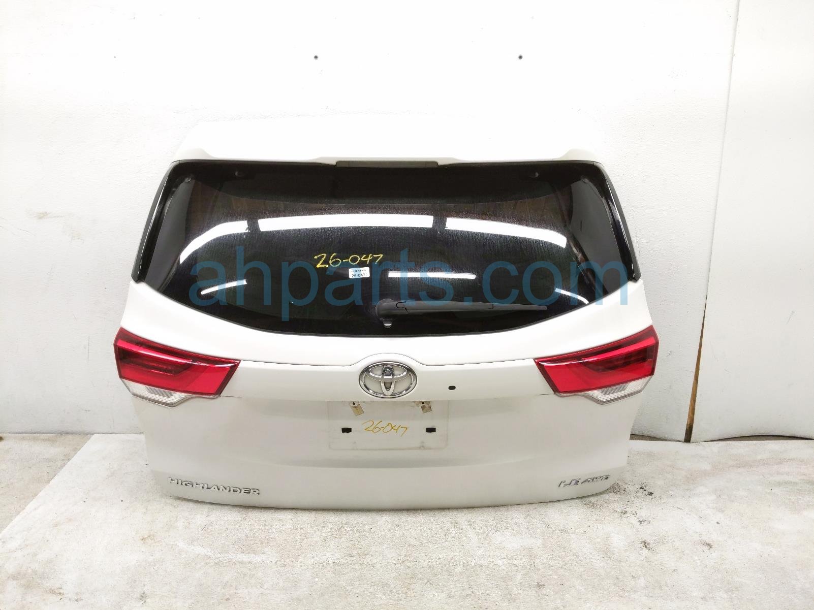 Toyota LIFT GATE / TAIL GATE - WHITE