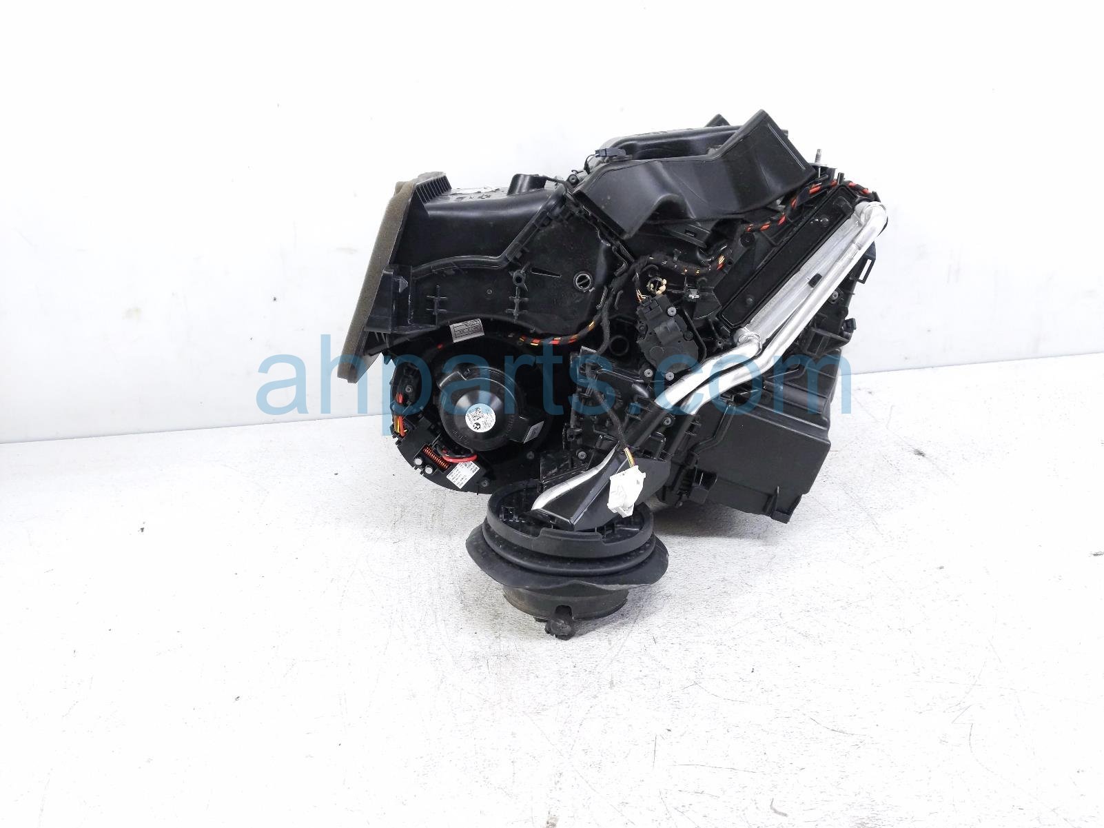 $199 BMW HEATER CORE EVAP HOUSING ASSY