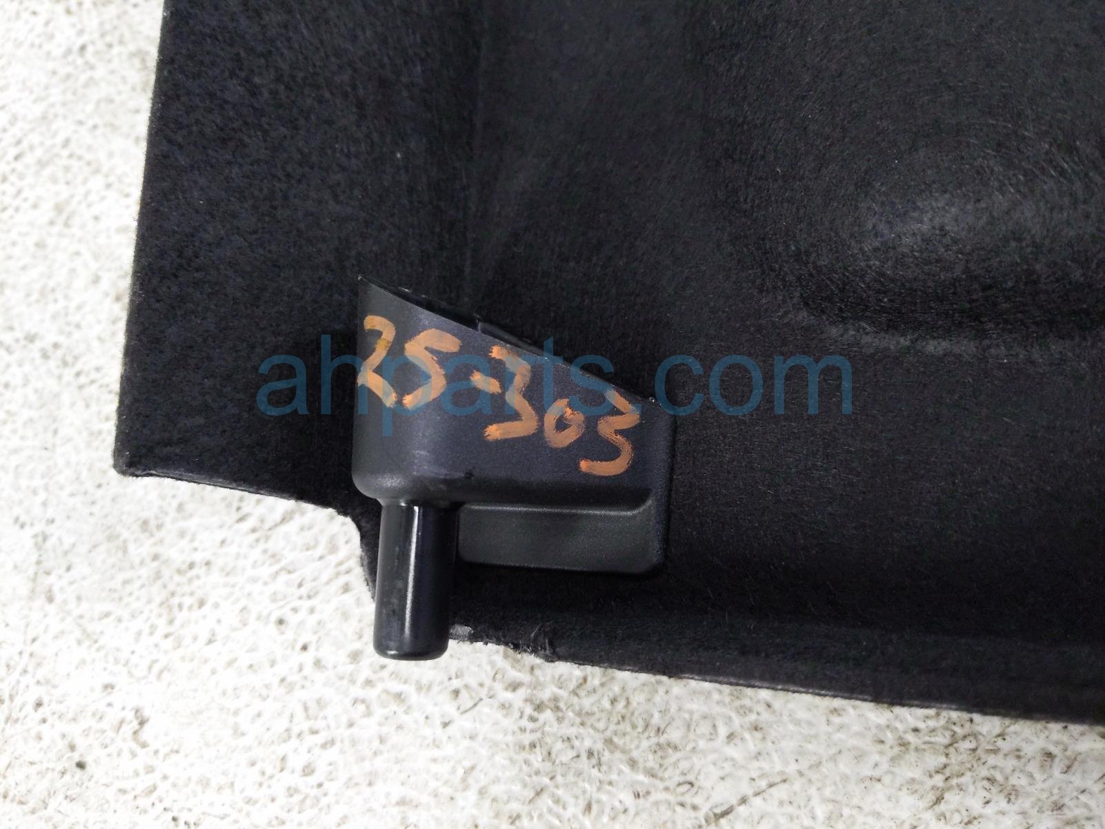 2021 BMW X1 Rear Cargo Tonneau Cover Blk 51 46 7 378 621 Replacement 2021 BMW X1 Rear Cargo Tonneau Cover Blk 51 46 7 378 621 Replacement thumbnail