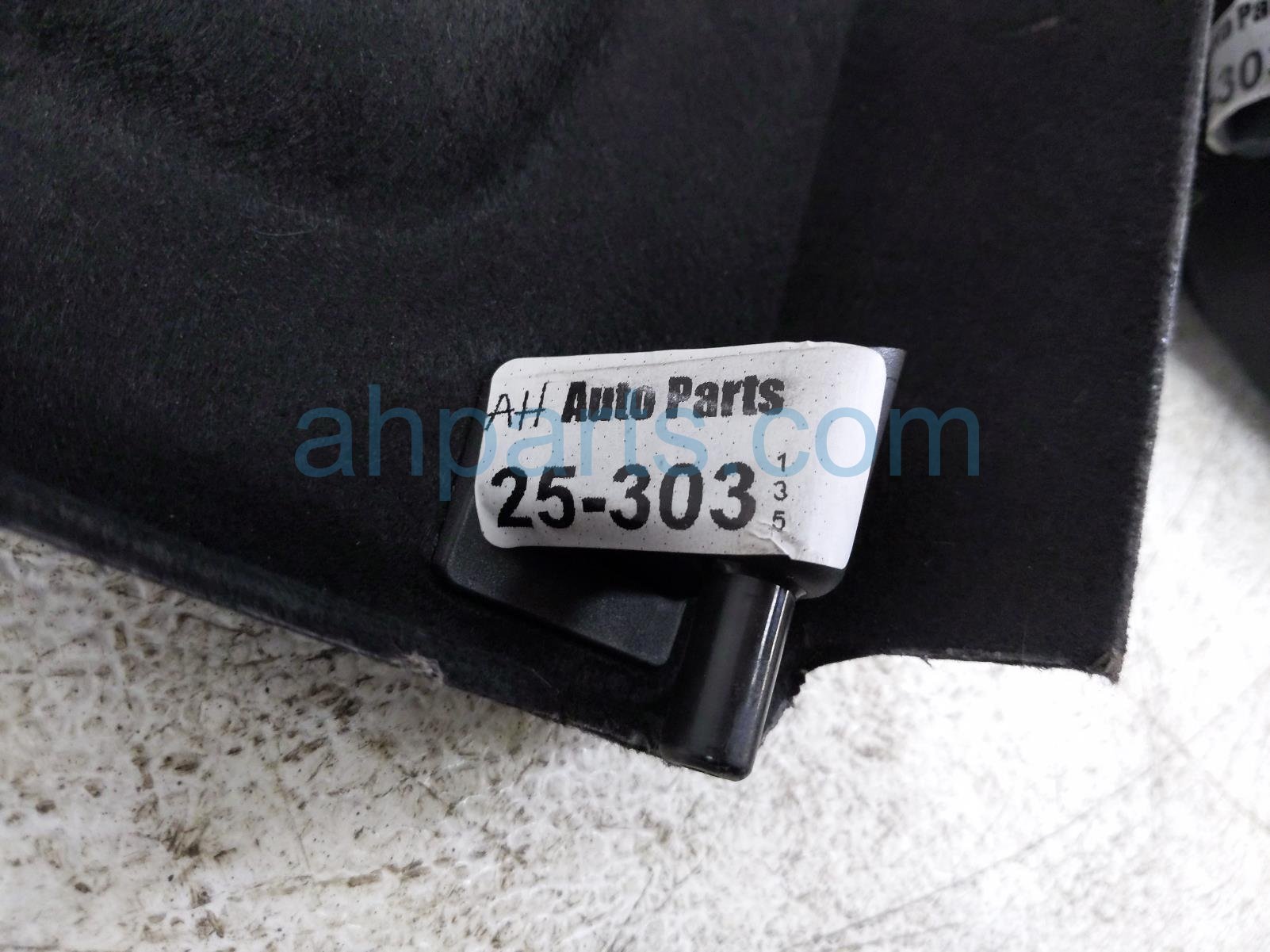 2021 BMW X1 Rear Cargo Tonneau Cover Blk 51 46 7 378 621 Replacement 2021 BMW X1 Rear Cargo Tonneau Cover Blk 51 46 7 378 621 Replacement thumbnail