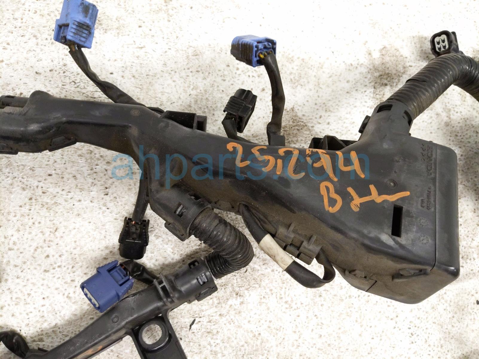 2012 Honda Accord Main Engine Wire Harness 2.4l At 32110 R41 L53 Replacement 2012 Honda Accord Main Engine Wire Harness 2.4l At 32110 R41 L53 Replacement thumbnail