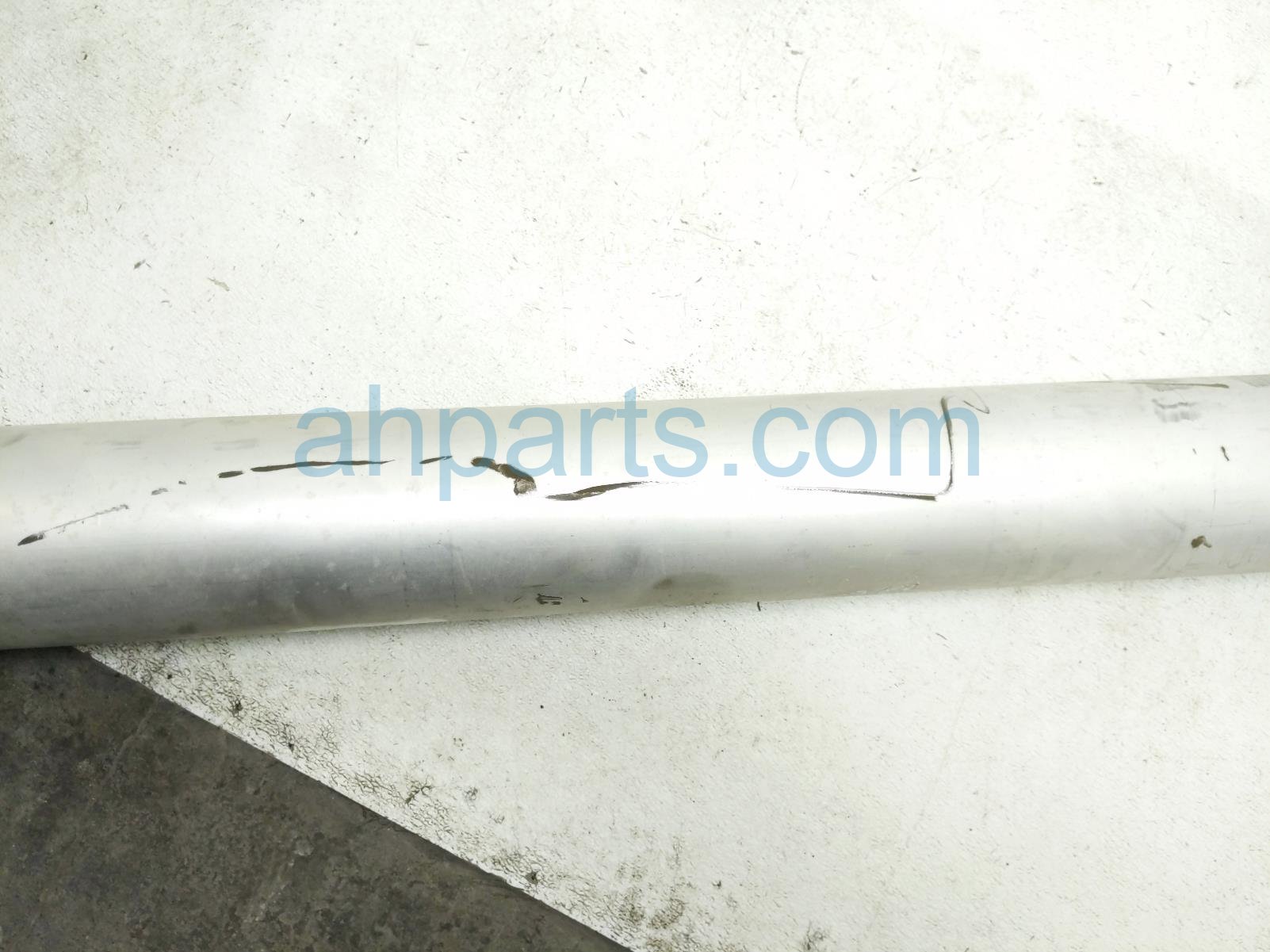 2024 Chevy Silverado 1500 Rear Propeller Drive Shaft 4x2 84997518 Replacement 2024 Chevy Silverado 1500 Rear Propeller Drive Shaft 4x2 84997518 Replacement thumbnail