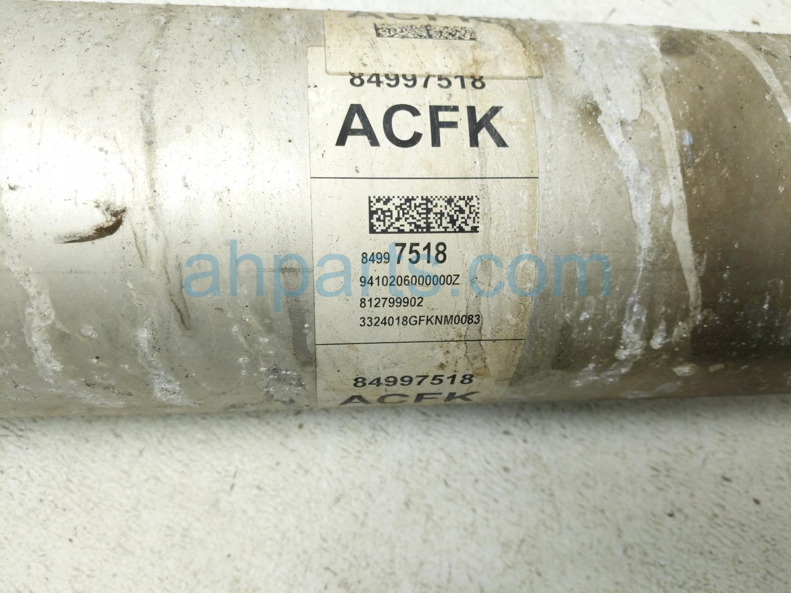 2024 Chevy Silverado 1500 Rear Propeller Drive Shaft 4x2 84997518 Replacement 2024 Chevy Silverado 1500 Rear Propeller Drive Shaft 4x2 84997518 Replacement thumbnail