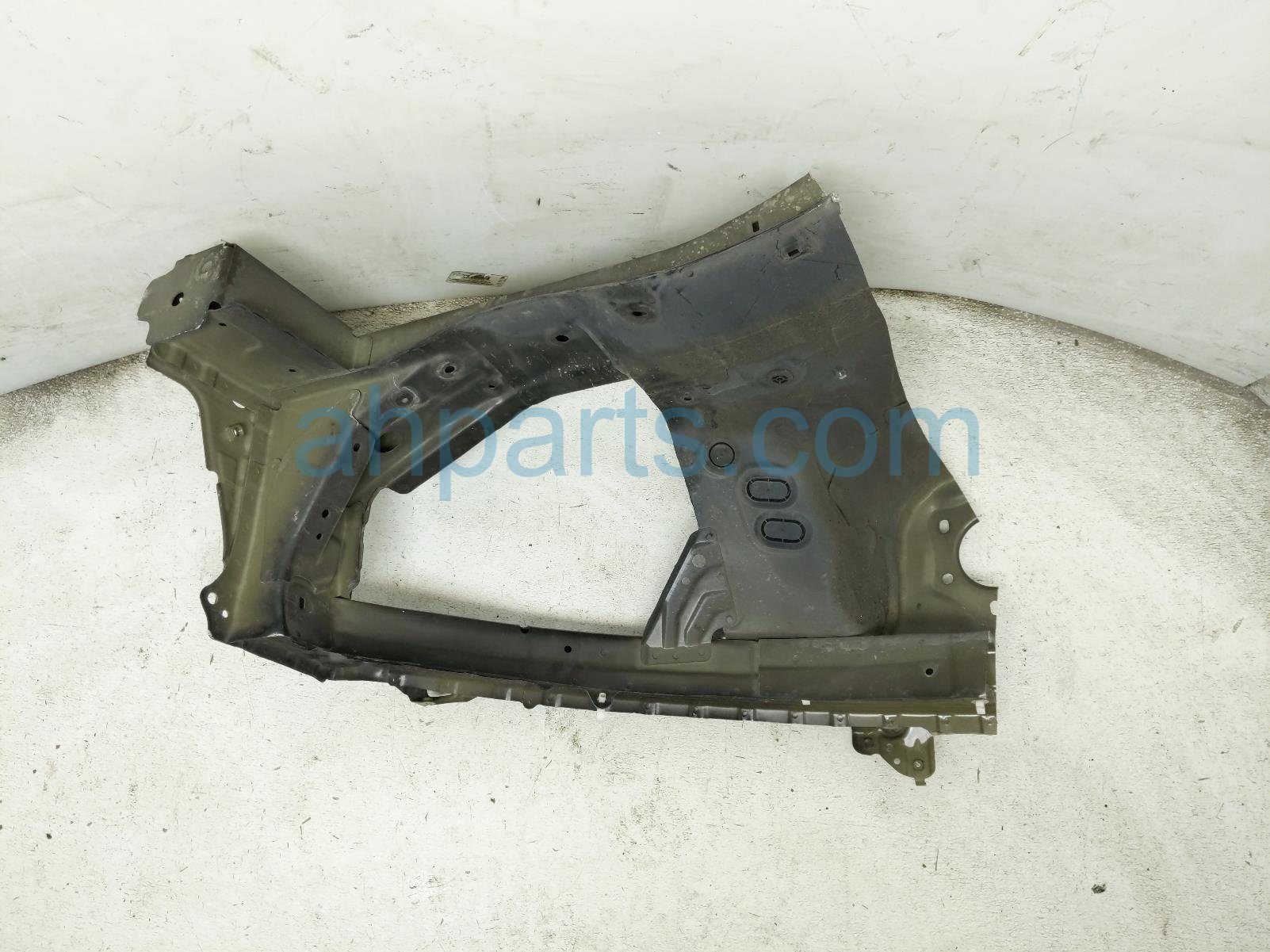 2020 Acura RDX Passenger Frame Rail Apron Cut Black 60650 TJB 305ZZ Replacement 2020 Acura RDX Passenger Frame Rail Apron Cut Black 60650 TJB 305ZZ Replacement thumbnail