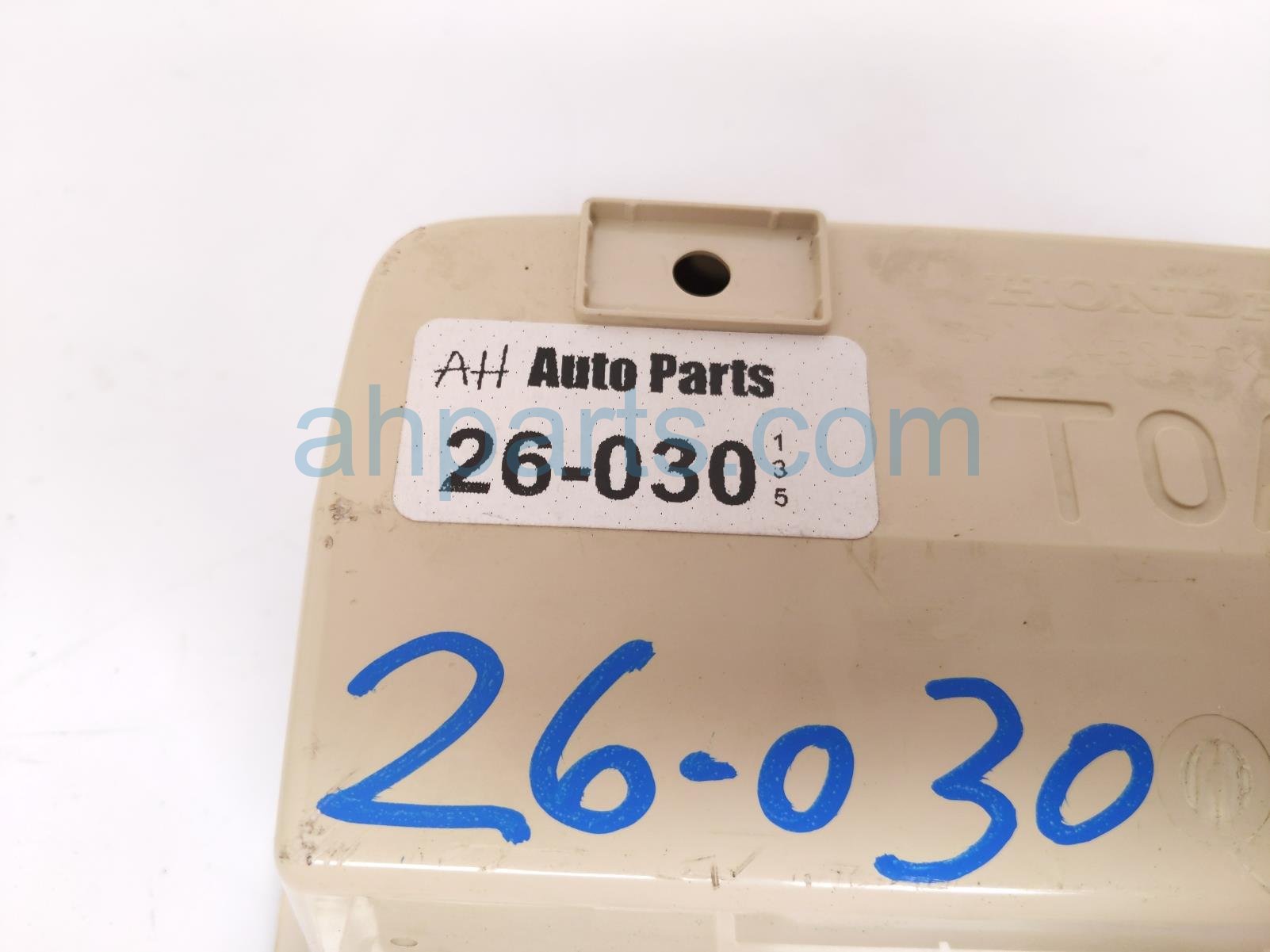 2013 Honda CR V Roof Console / Map Lt W/sun Grey 83250 T0A A01ZA Replacement 2013 Honda CR V Roof Console / Map Lt W/sun Grey 83250 T0A A01ZA Replacement thumbnail