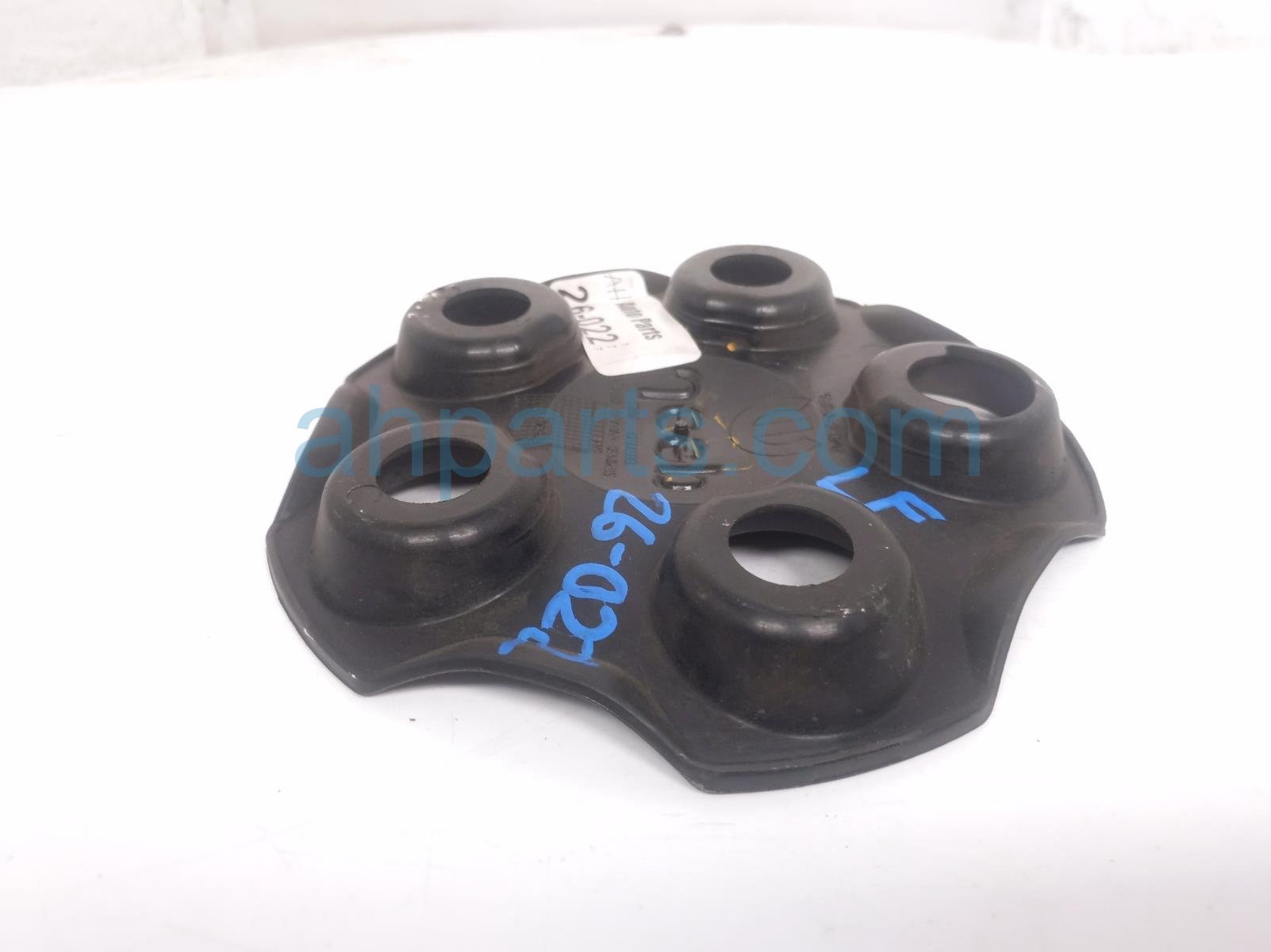 2018 Jeep Renegade Cover / Hub Wheel Center Cap Black 5XA70MXFAA Replacement 2018 Jeep Renegade Cover / Hub Wheel Center Cap Black 5XA70MXFAA Replacement thumbnail