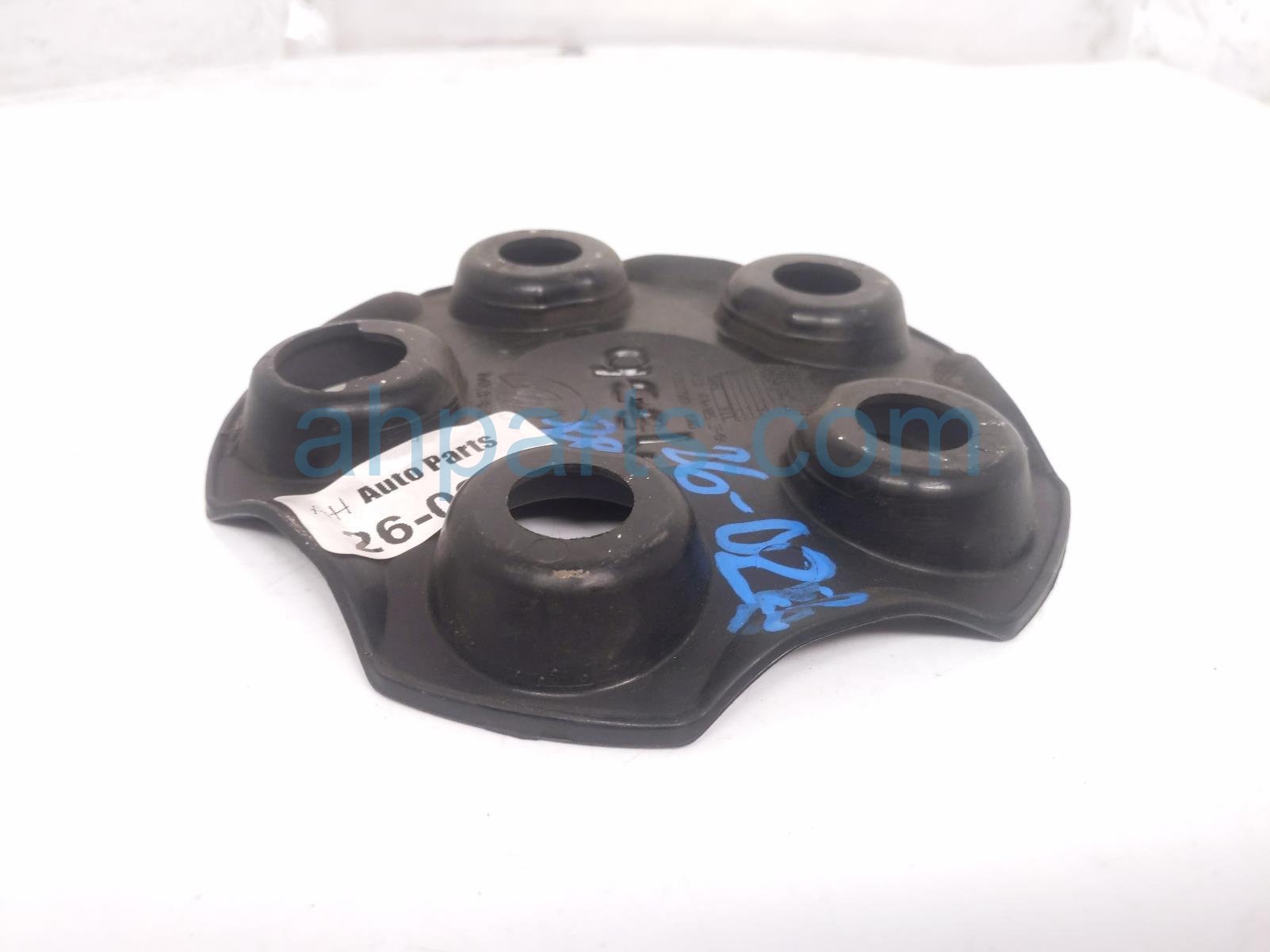 2018 Jeep Renegade Cover / Hub Rear Passenger Wheel Center Cap Black 5XA70MXFAA Replacement 2018 Jeep Renegade Cover / Hub Rear Passenger Wheel Center Cap Black 5XA70MXFAA Replacement thumbnail