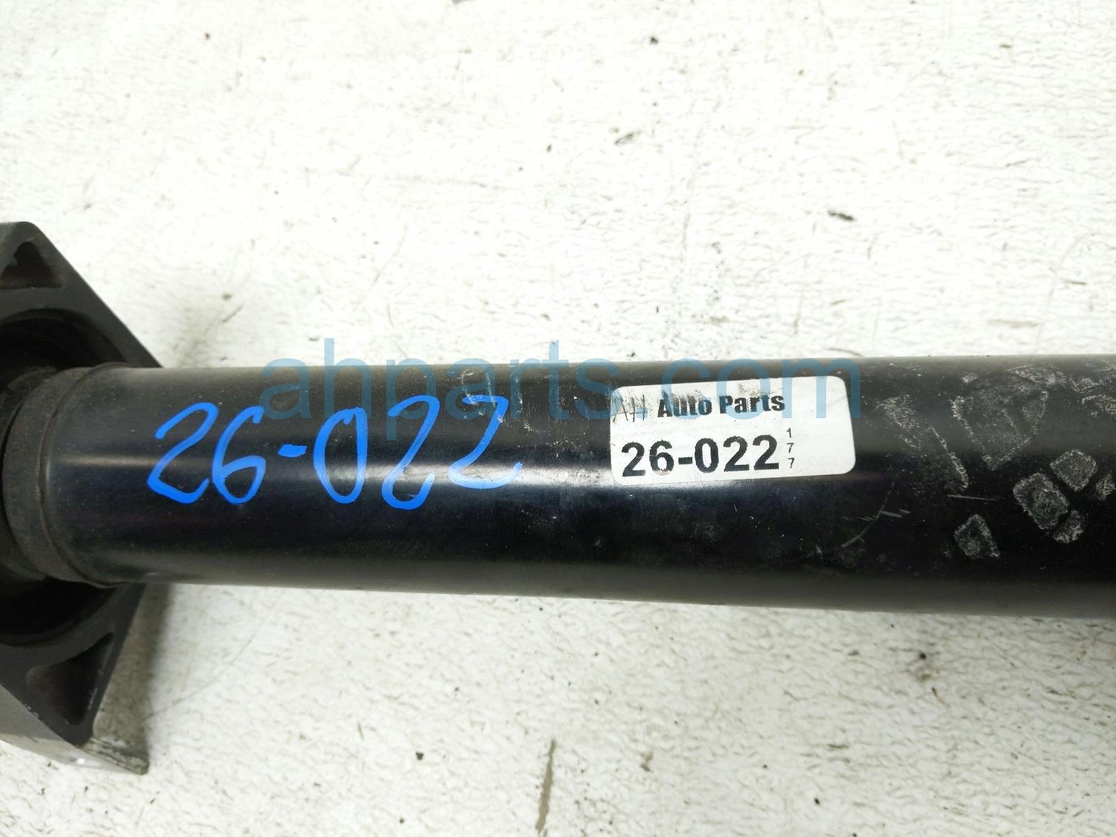 2018 Jeep Renegade Front Prop Drive Shaft Awd Mt 68616517AA Replacement 2018 Jeep Renegade Front Prop Drive Shaft Awd Mt 68616517AA Replacement thumbnail