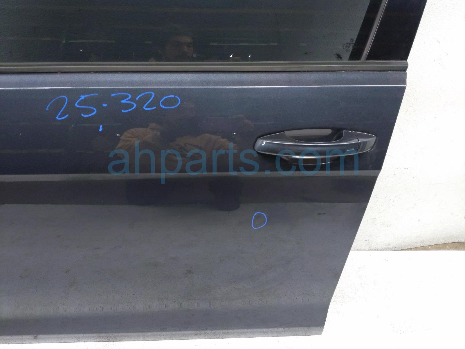 2018 Volkswagen Golf Gti Front Driver Door Grey No Mirror/trim 5G4 831 055 AN Replacement 2018 Volkswagen Golf Gti Front Driver Door Grey No Mirror/trim 5G4 831 055 AN Replacement thumbnail