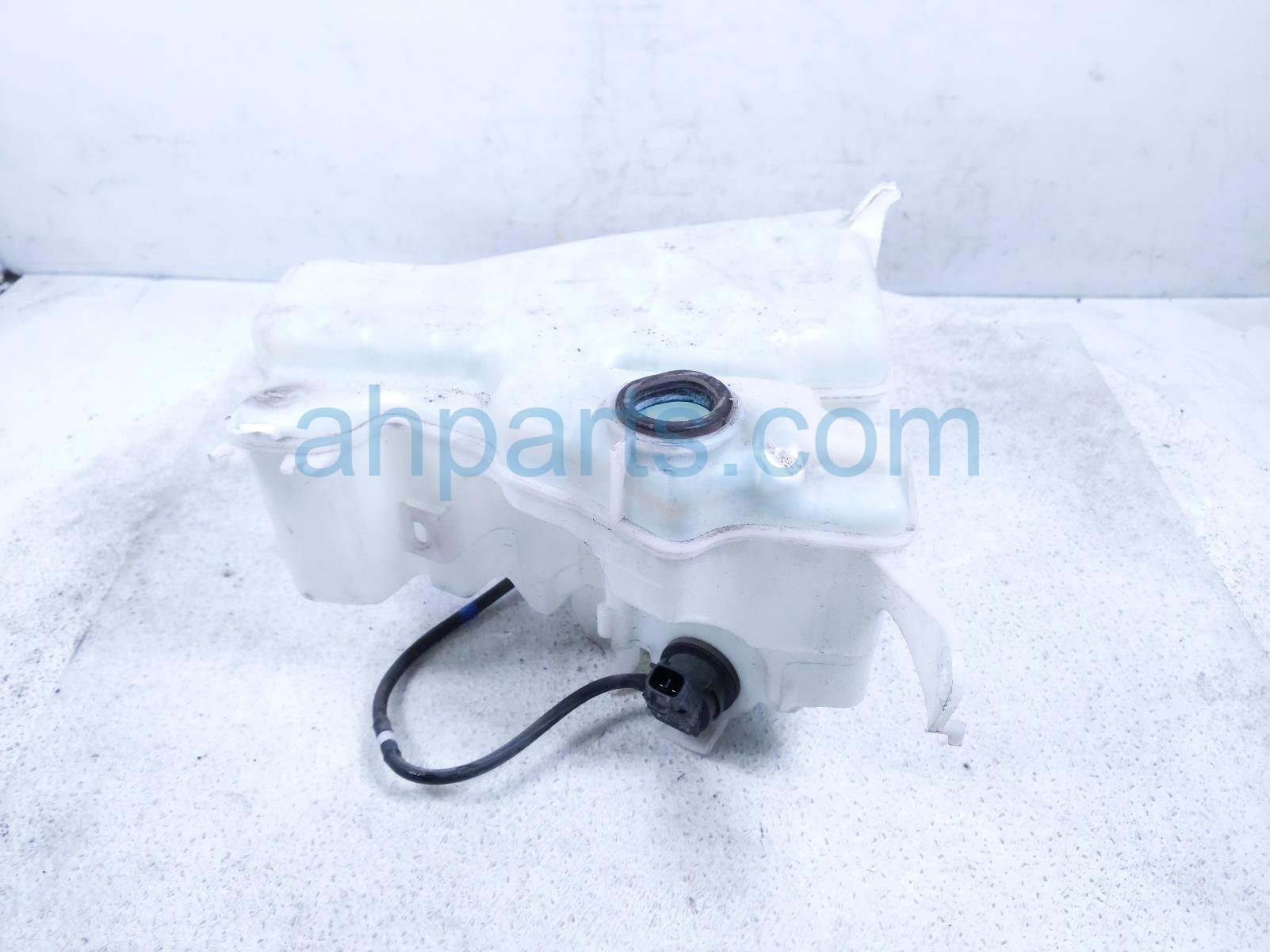 2014 Lexus Is 250 Washer Reservoir Tank W/o Neck 85330 21010 Replacement 2014 Lexus Is 250 Washer Reservoir Tank W/o Neck 85330 21010 Replacement thumbnail
