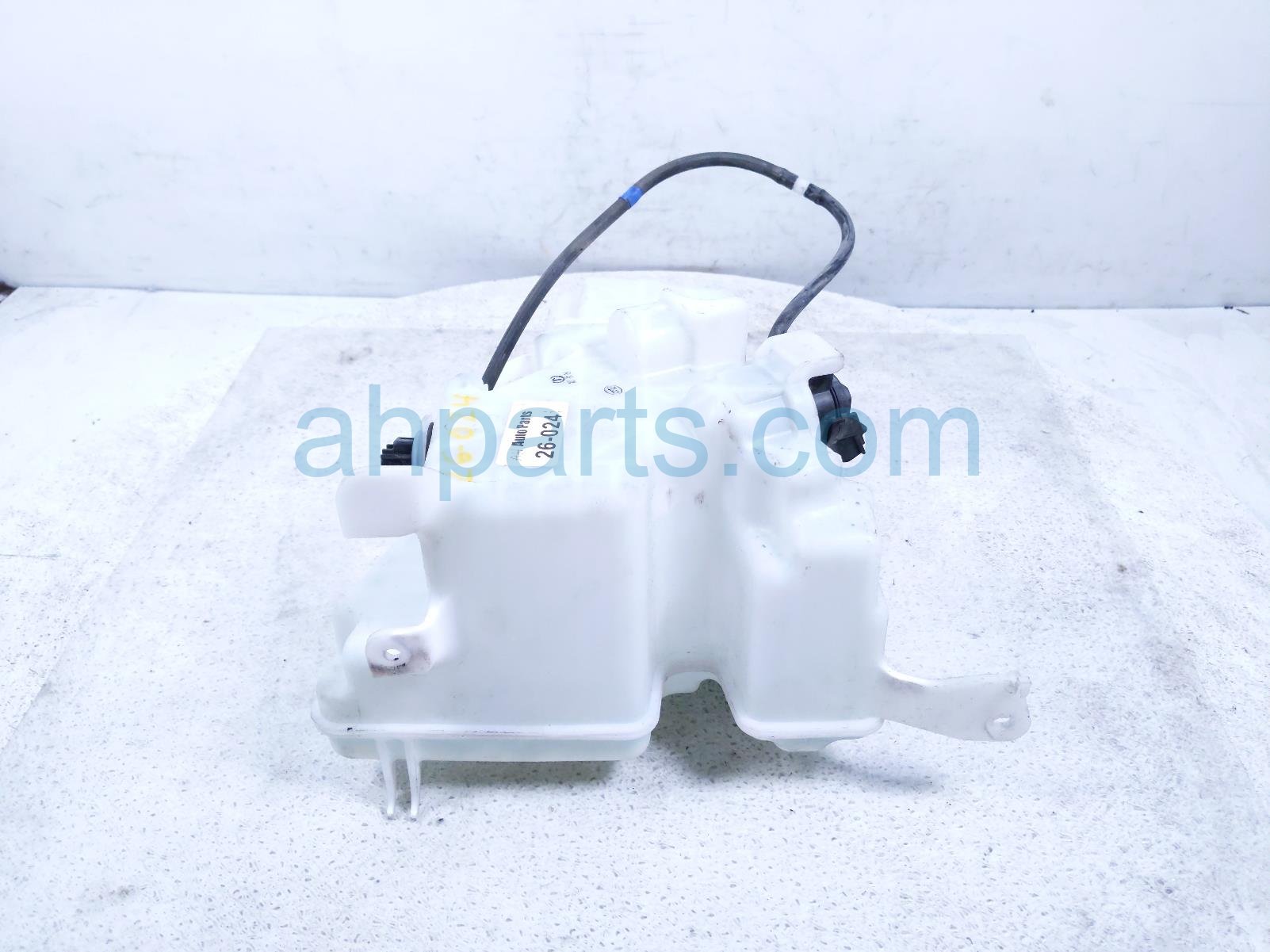 2014 Lexus Is 250 Washer Reservoir Tank W/o Neck 85330 21010 Replacement 2014 Lexus Is 250 Washer Reservoir Tank W/o Neck 85330 21010 Replacement thumbnail