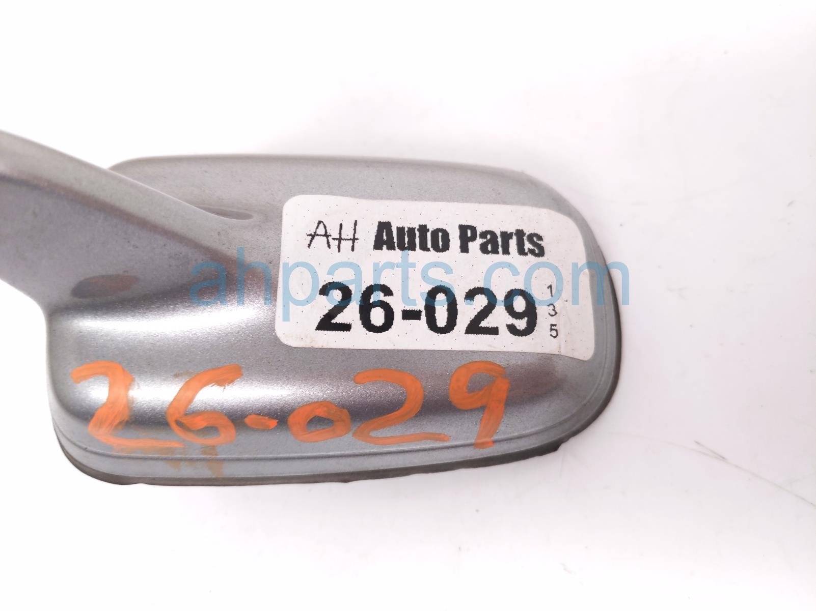 2014 Audi A6 Audi Roof Antenna Assy Silver 4G0 035 503 J GRU Replacement 2014 Audi A6 Audi Roof Antenna Assy Silver 4G0 035 503 J GRU Replacement thumbnail