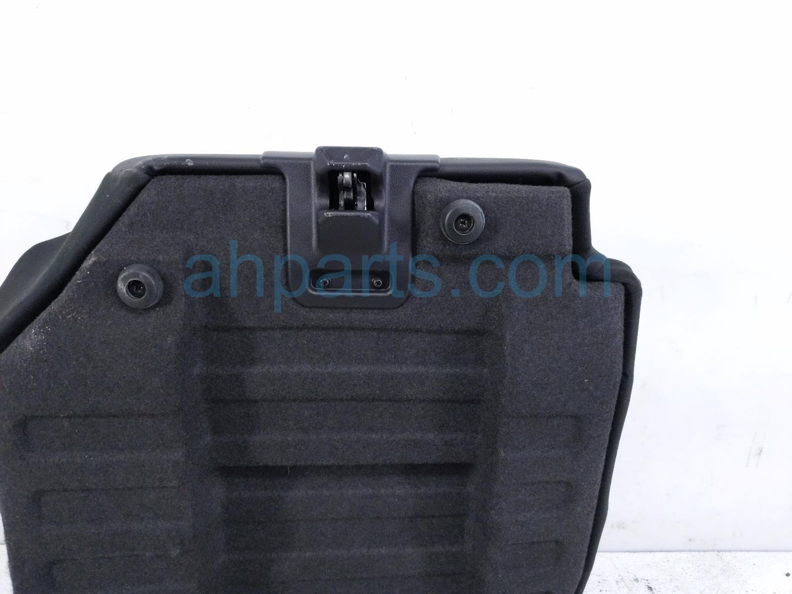 2016 Toyota 4 Runner (2nd Row) Rear Driver Seat Back Bolster Grey 7107635 690B1 Replacement 2016 Toyota 4 Runner (2nd Row) Rear Driver Seat Back Bolster Grey 7107635 690B1 Replacement thumbnail