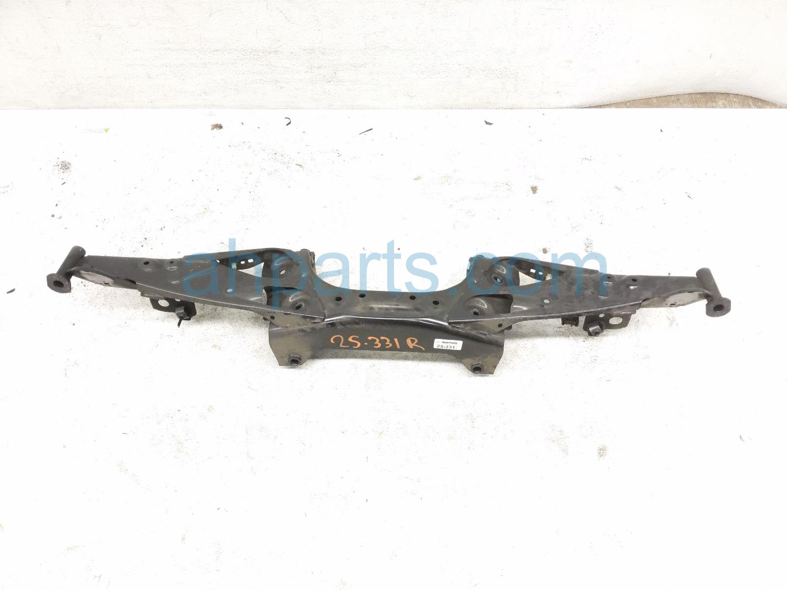 2017 BMW Minicooper Countryman Rear Subframe / Crossmember 33 30 6 851 560 Replacement 2017 BMW Minicooper Countryman Rear Subframe / Crossmember 33 30 6 851 560 Replacement thumbnail