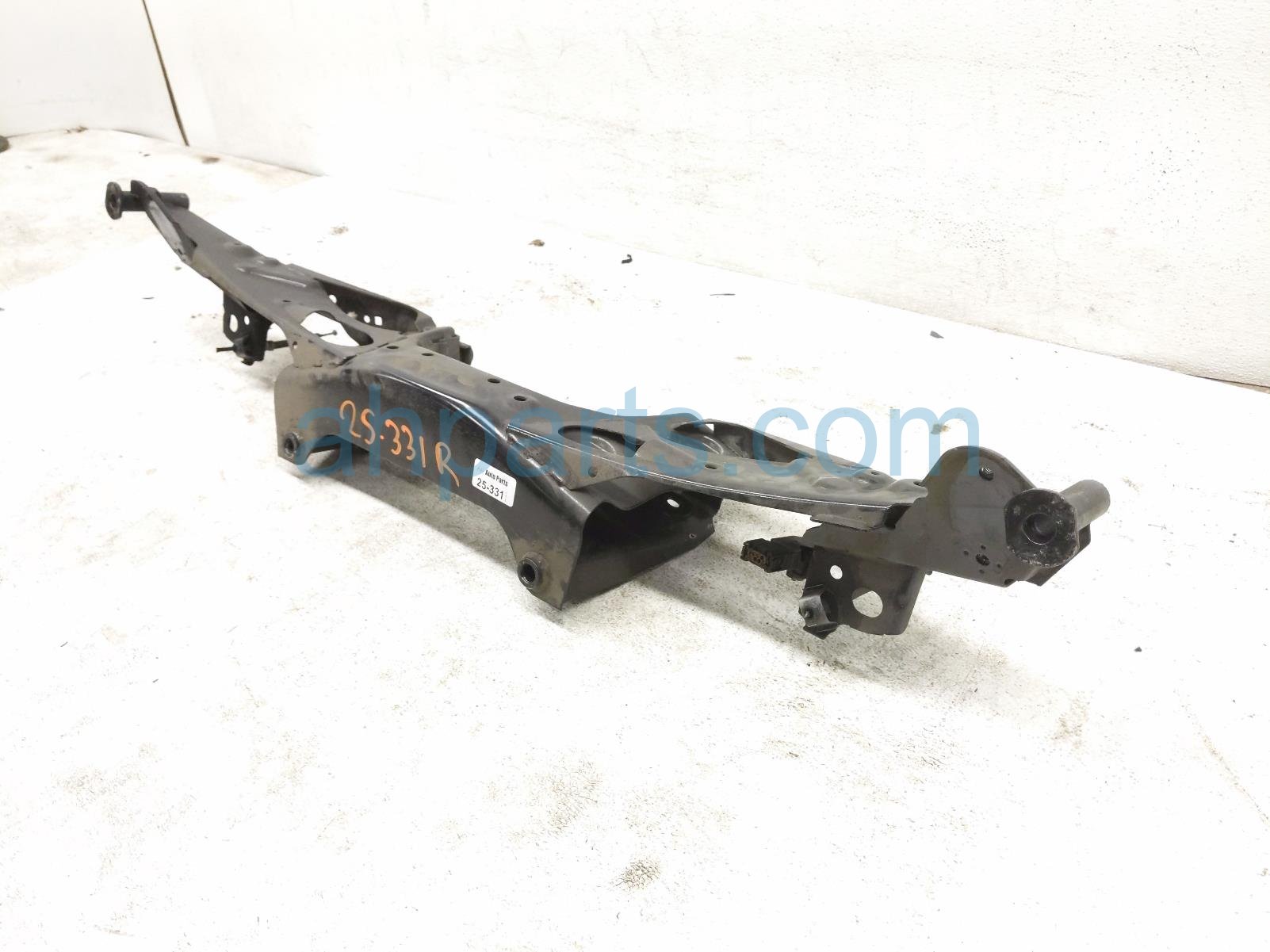 2017 BMW Minicooper Countryman Rear Subframe / Crossmember 33 30 6 851 560 Replacement 2017 BMW Minicooper Countryman Rear Subframe / Crossmember 33 30 6 851 560 Replacement thumbnail