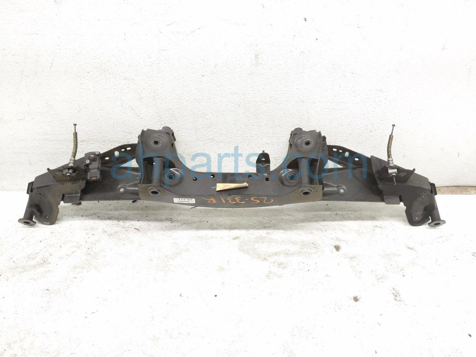 2017 BMW Minicooper Countryman Rear Subframe / Crossmember 33 30 6 851 560 Replacement 2017 BMW Minicooper Countryman Rear Subframe / Crossmember 33 30 6 851 560 Replacement thumbnail