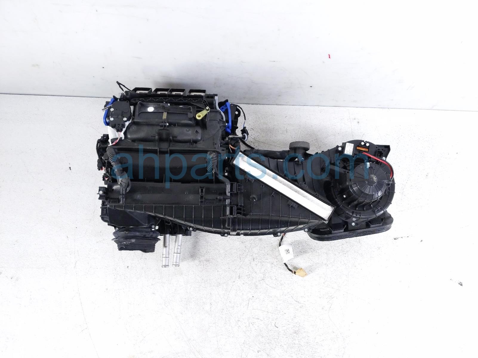 2021 Porsche Macan Ac Heater Core W/blower Assy 95B 898 030 K Replacement 2021 Porsche Macan Ac Heater Core W/blower Assy 95B 898 030 K Replacement thumbnail