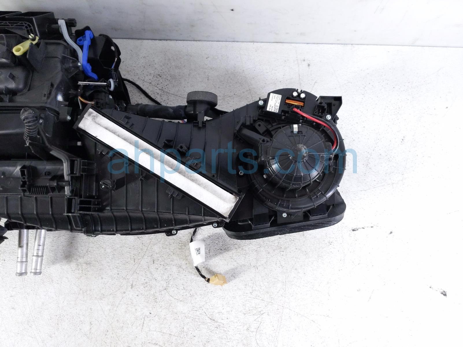 2021 Porsche Macan Ac Heater Core W/blower Assy 95B 898 030 K Replacement 2021 Porsche Macan Ac Heater Core W/blower Assy 95B 898 030 K Replacement thumbnail