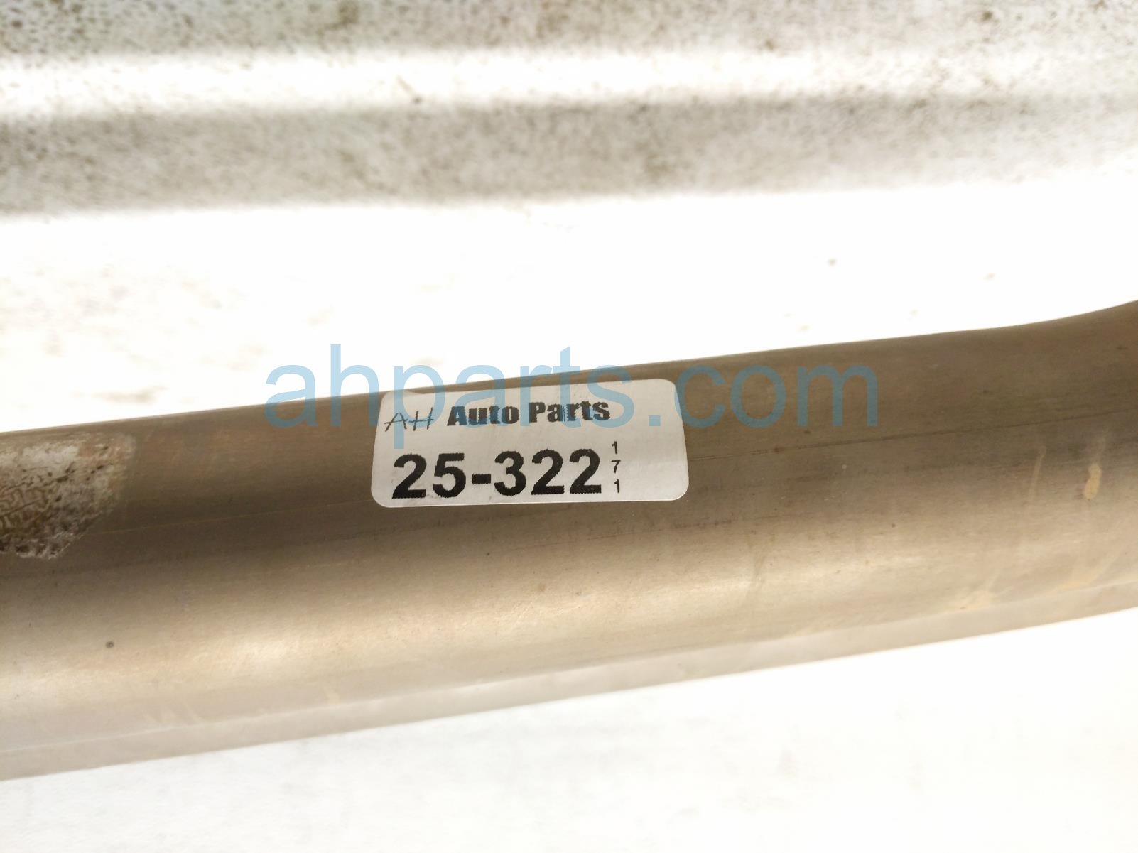 2021 Porsche Macan Rear Exhaust Muffler 2.0l Awd 95B 253 487 GY Replacement 2021 Porsche Macan Rear Exhaust Muffler 2.0l Awd 95B 253 487 GY Replacement thumbnail