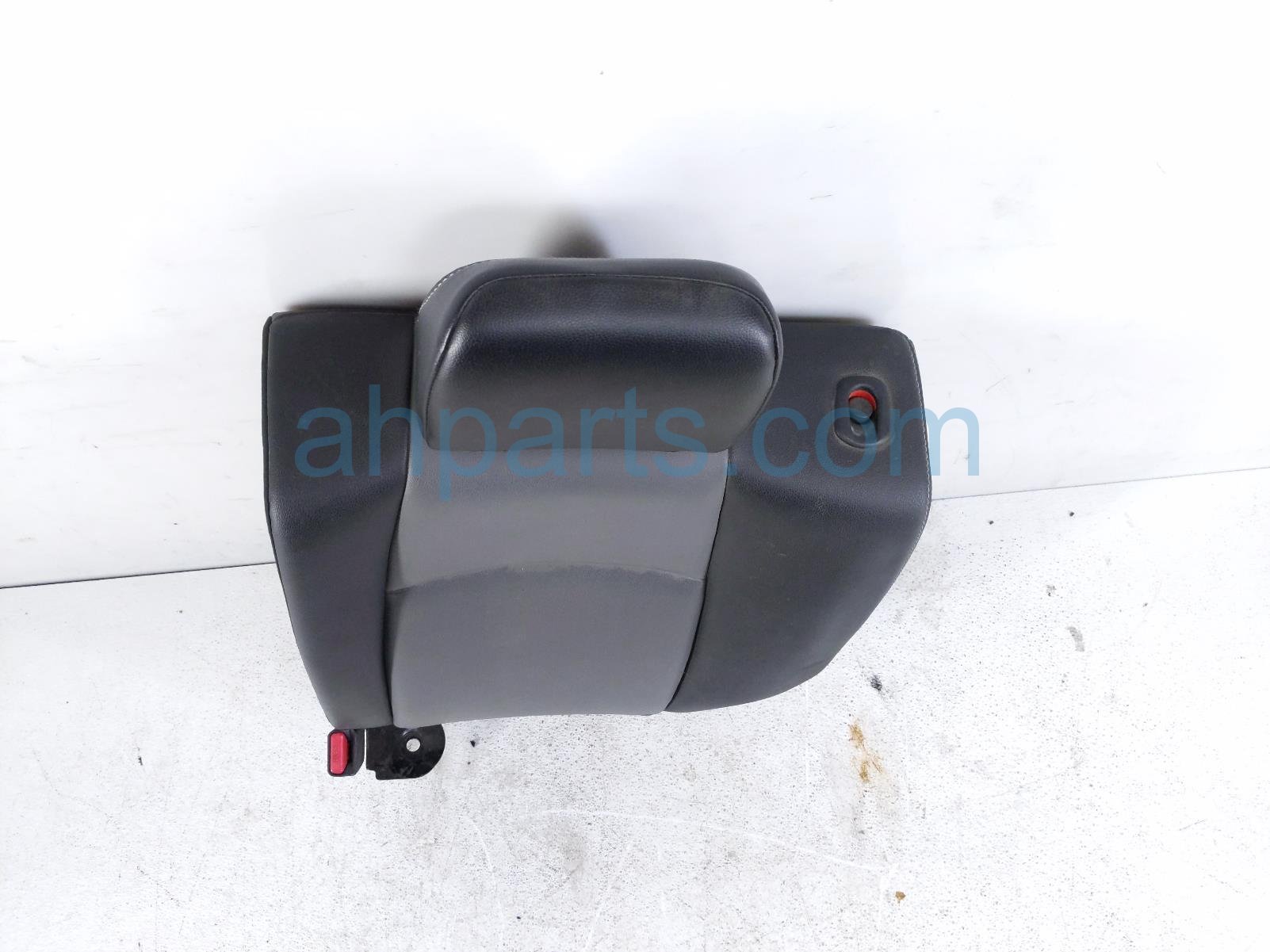 2016 Toyota 4 Runner Back (2nd Row) Rear Driver Upper Seat Cushion Grey 7195035 050C4 Replacement 2016 Toyota 4 Runner Back (2nd Row) Rear Driver Upper Seat Cushion Grey 7195035 050C4 Replacement thumbnail