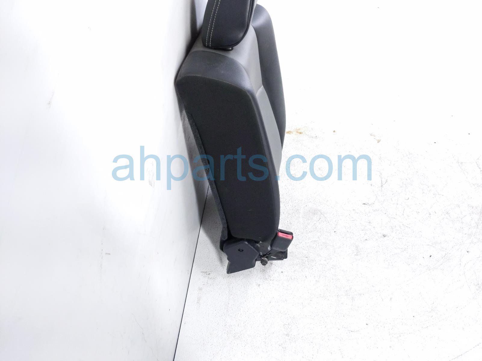 2016 Toyota 4 Runner Back (2nd Row) Rear Driver Upper Seat Cushion Grey 7195035 050C4 Replacement 2016 Toyota 4 Runner Back (2nd Row) Rear Driver Upper Seat Cushion Grey 7195035 050C4 Replacement thumbnail