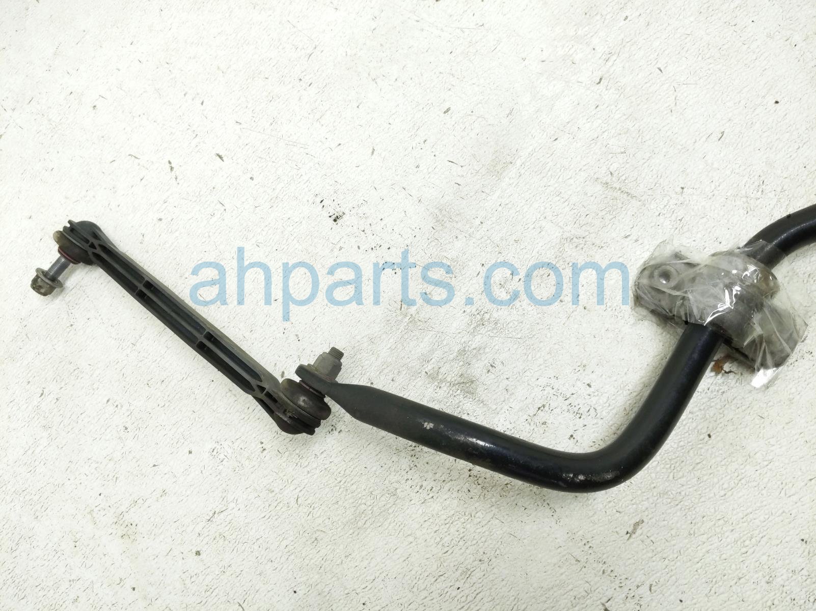 2018 Jeep Renegade Front Stabilizer / Sway Bar Awd 68497973AA Replacement 2018 Jeep Renegade Front Stabilizer / Sway Bar Awd 68497973AA Replacement thumbnail