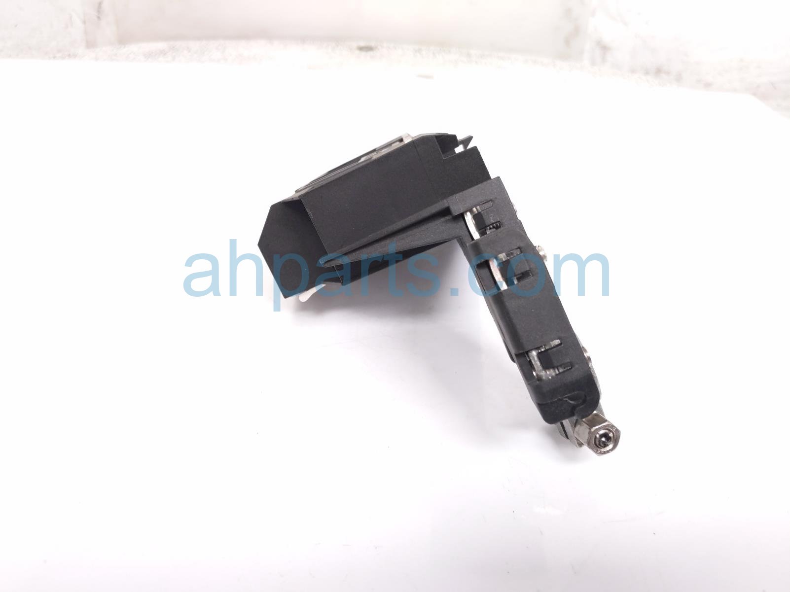 2014 Audi A6 Audi Cable Battery Terminal Fuse Block 2.0l 4F0 915 519 A Replacement 2014 Audi A6 Audi Cable Battery Terminal Fuse Block 2.0l 4F0 915 519 A Replacement thumbnail
