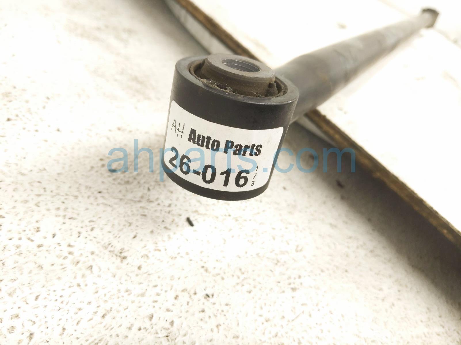 2016 Toyota 4 Runner Lower Rear Passenger Lateral Control Arm 48740 60160 Replacement 2016 Toyota 4 Runner Lower Rear Passenger Lateral Control Arm 48740 60160 Replacement thumbnail